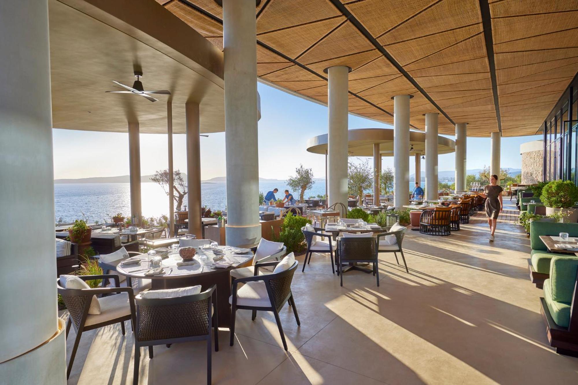 Hotel Mandarin Oriental, Costa Navarino 5*