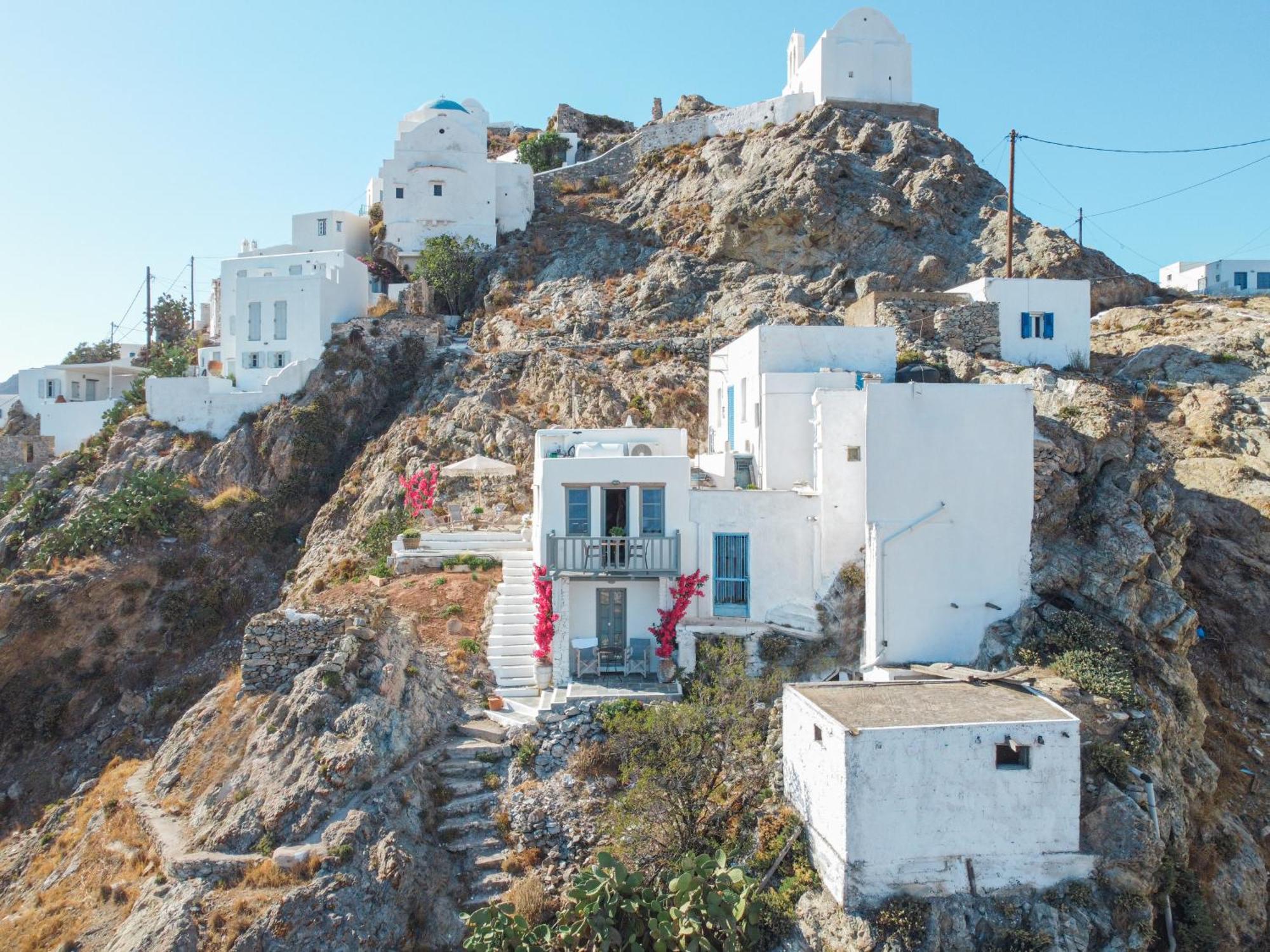 Fos Of Serifos Town