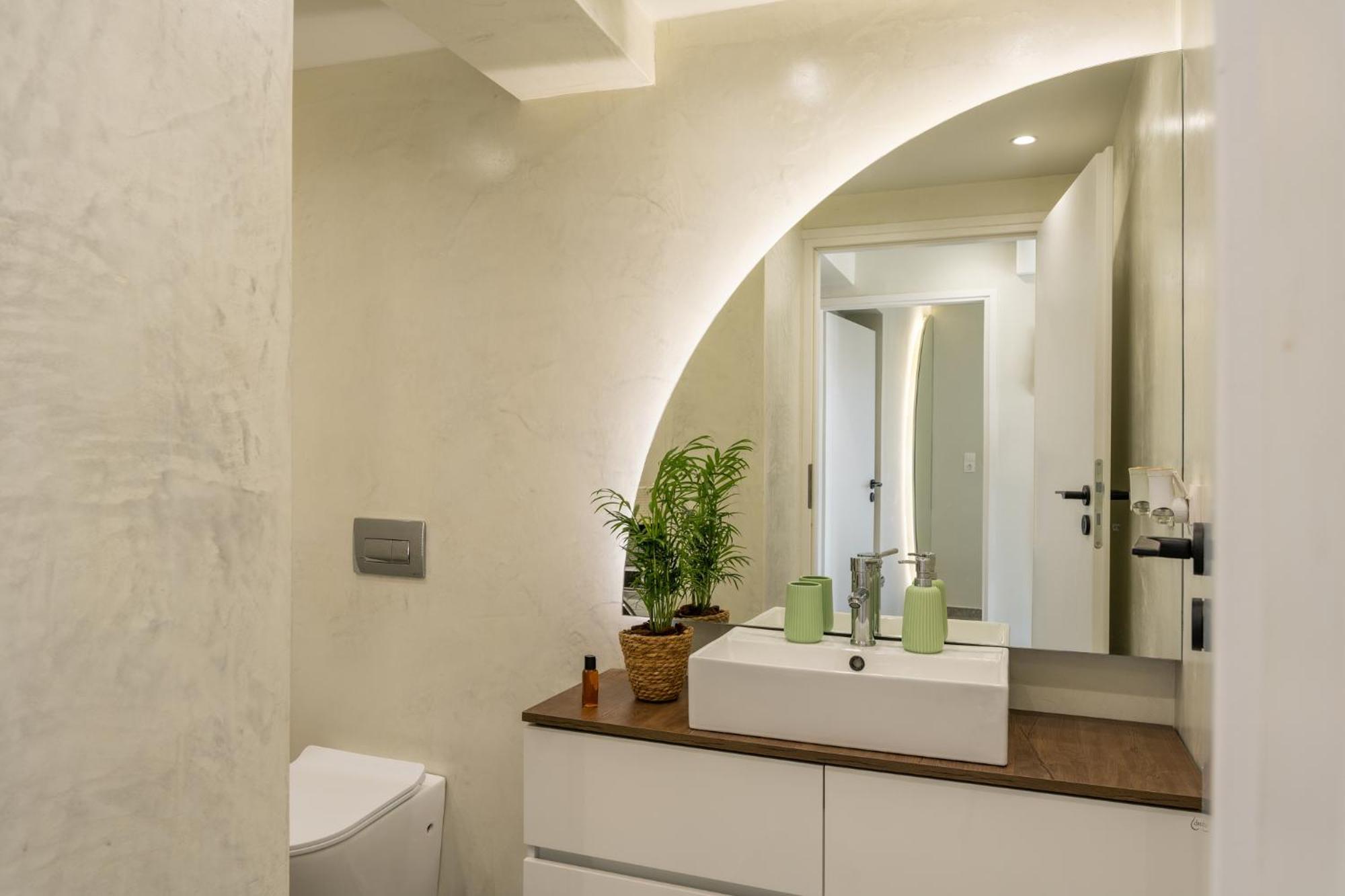 Apartment S12 *