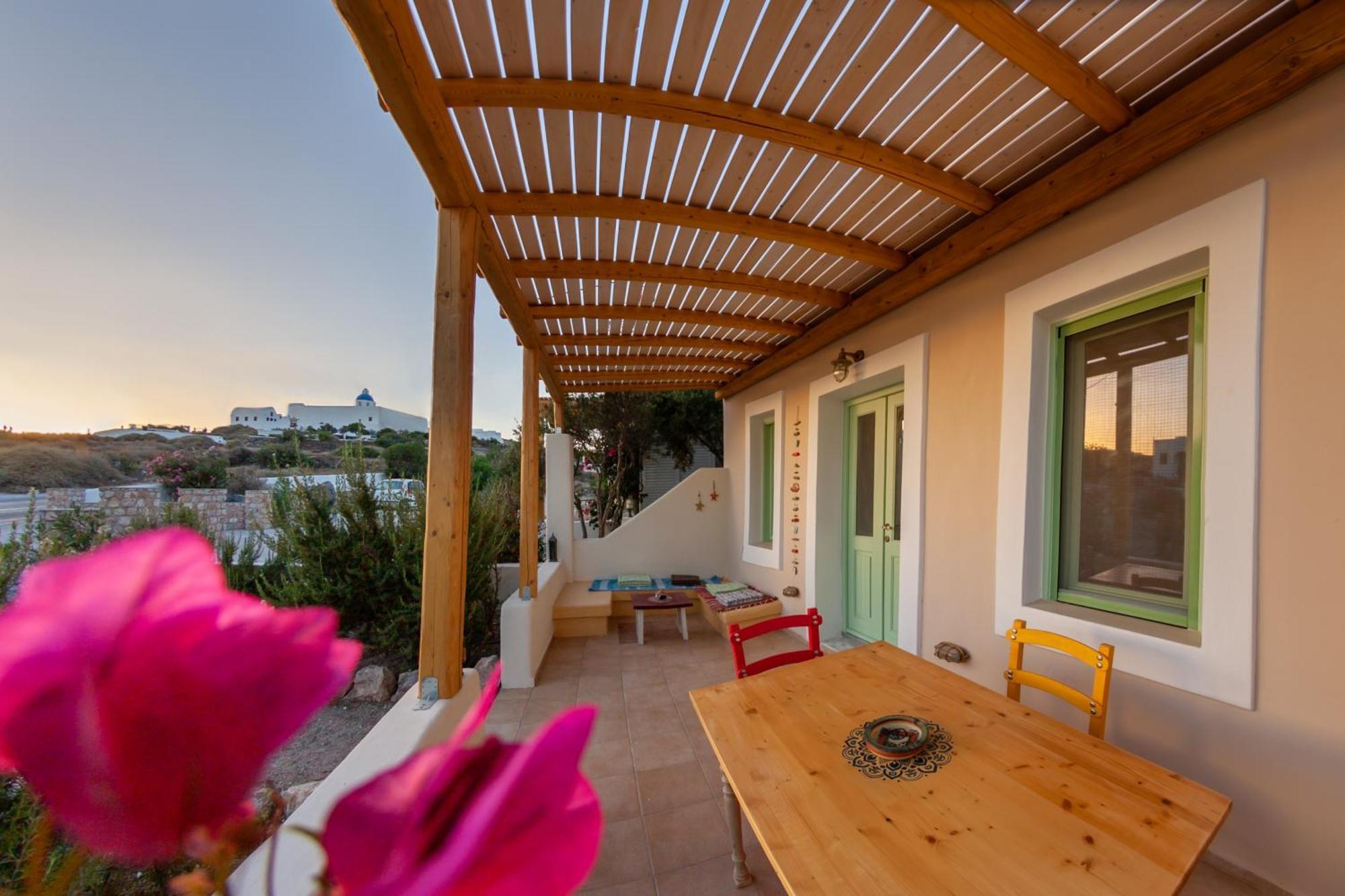 Holiday home Olive Leaf Firostefani