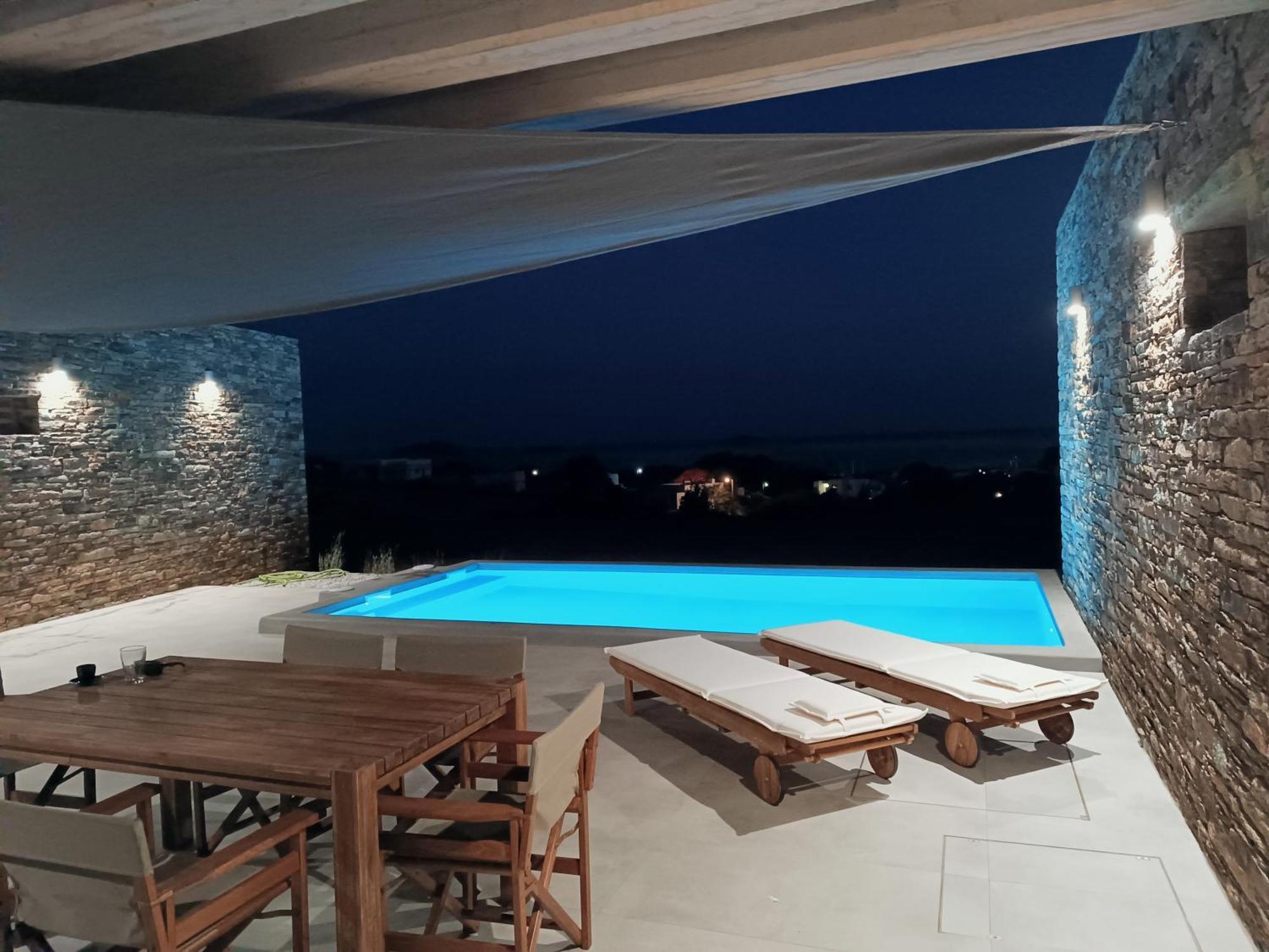 Villa Gray And Blue Andros Town