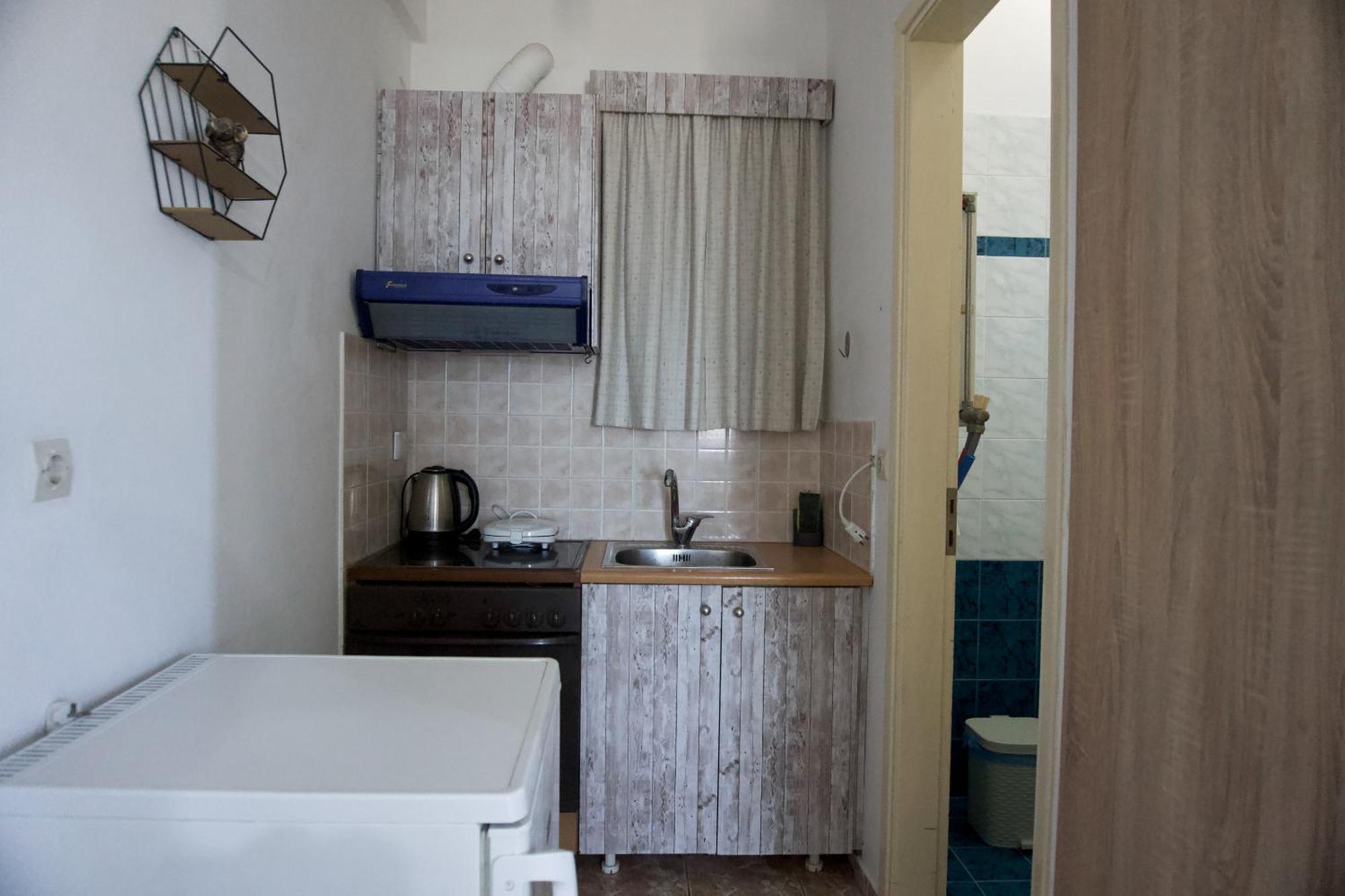 Apartment Sea View Adelianos Kampos