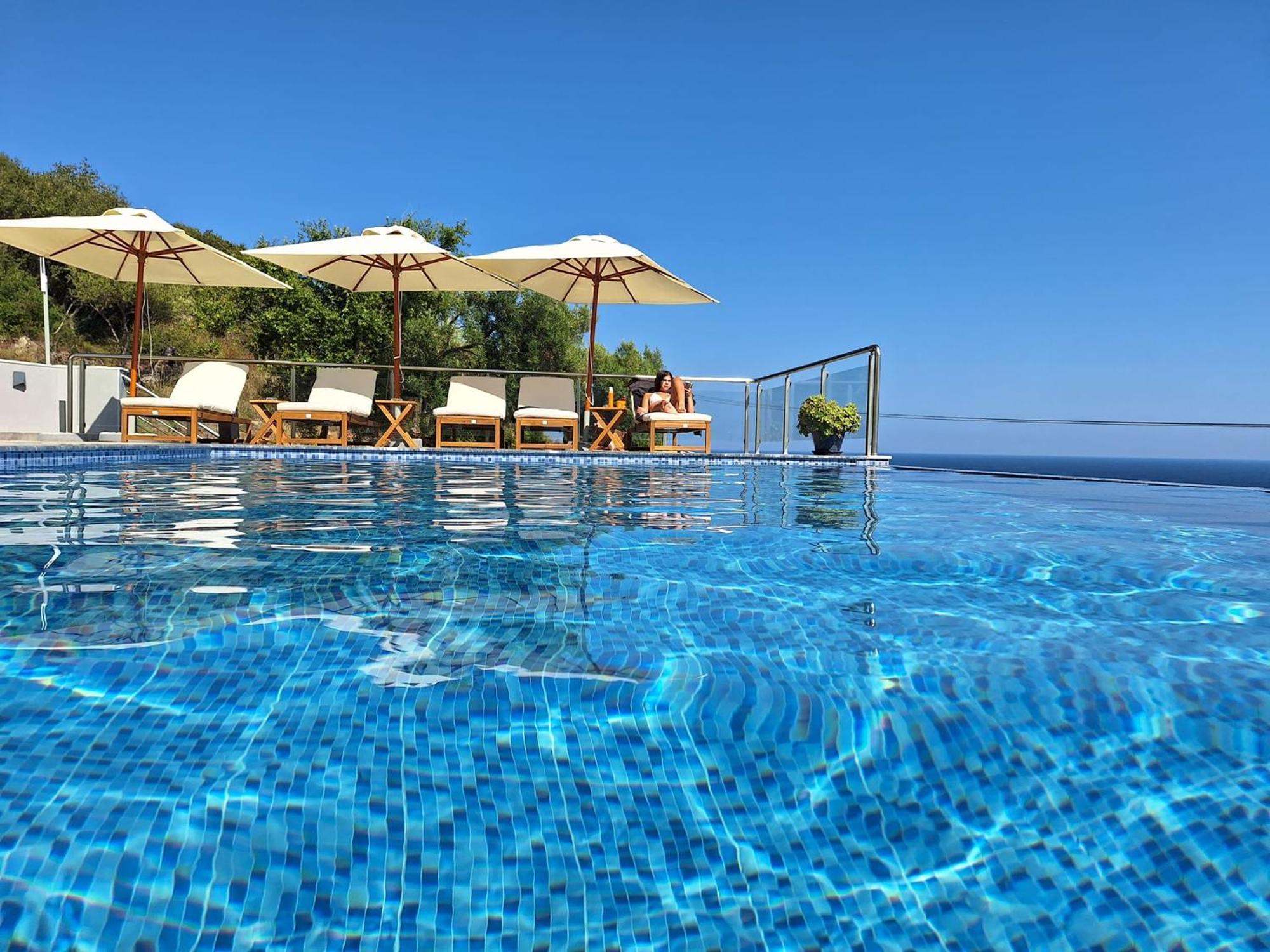 Hotel Thea 3*