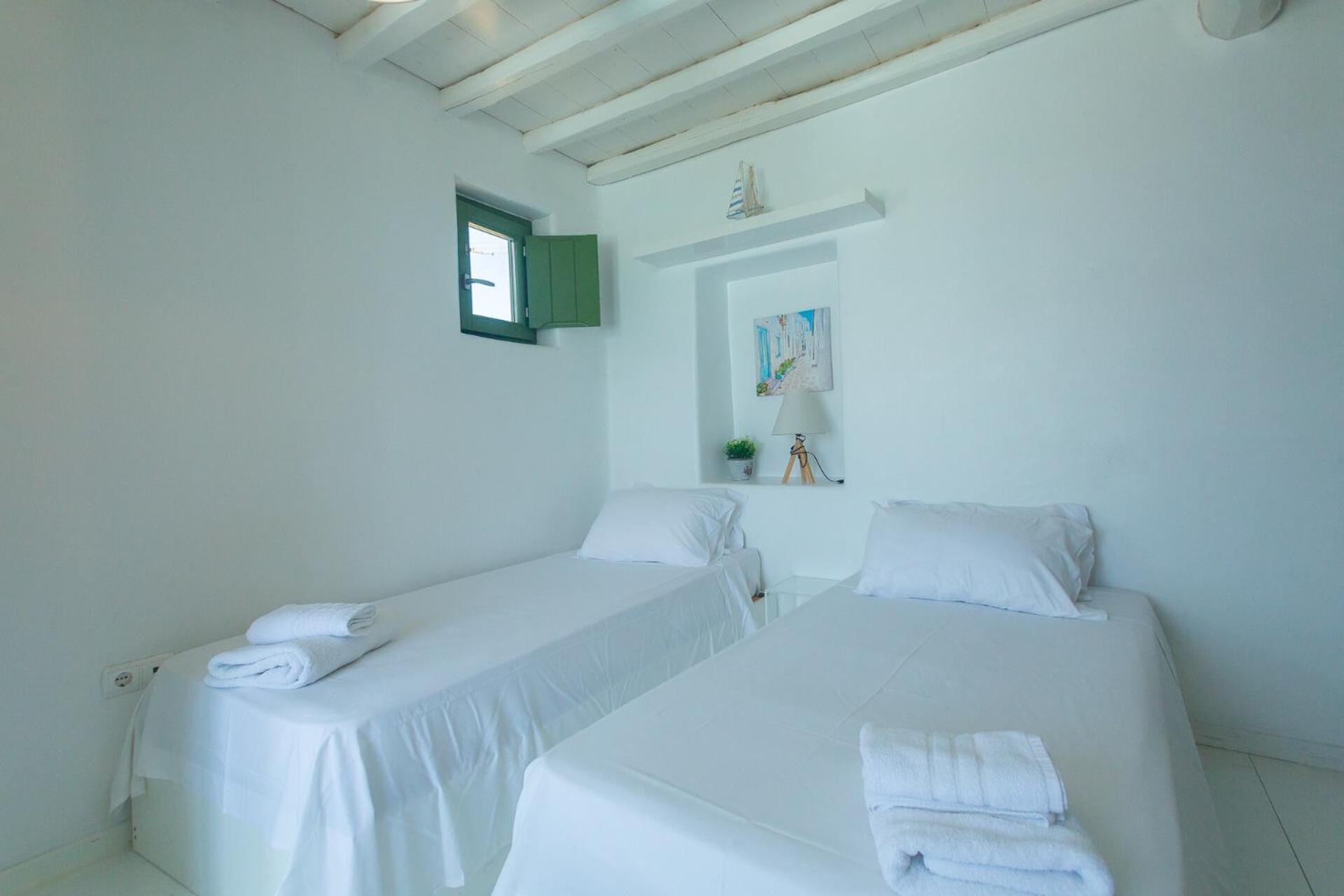 Apartment Irilia, Private Pool With Unrestricted Sea View *