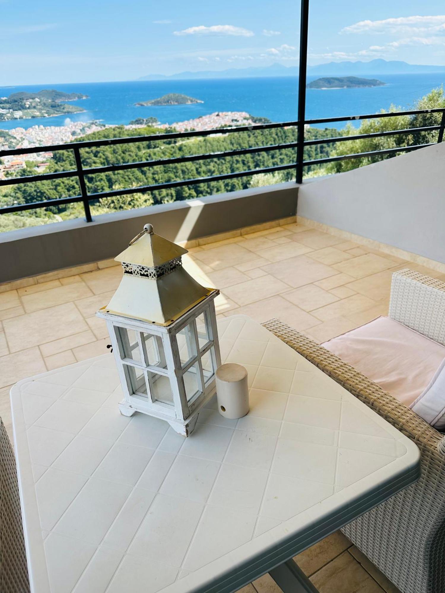 Ariadni Skiathos Town