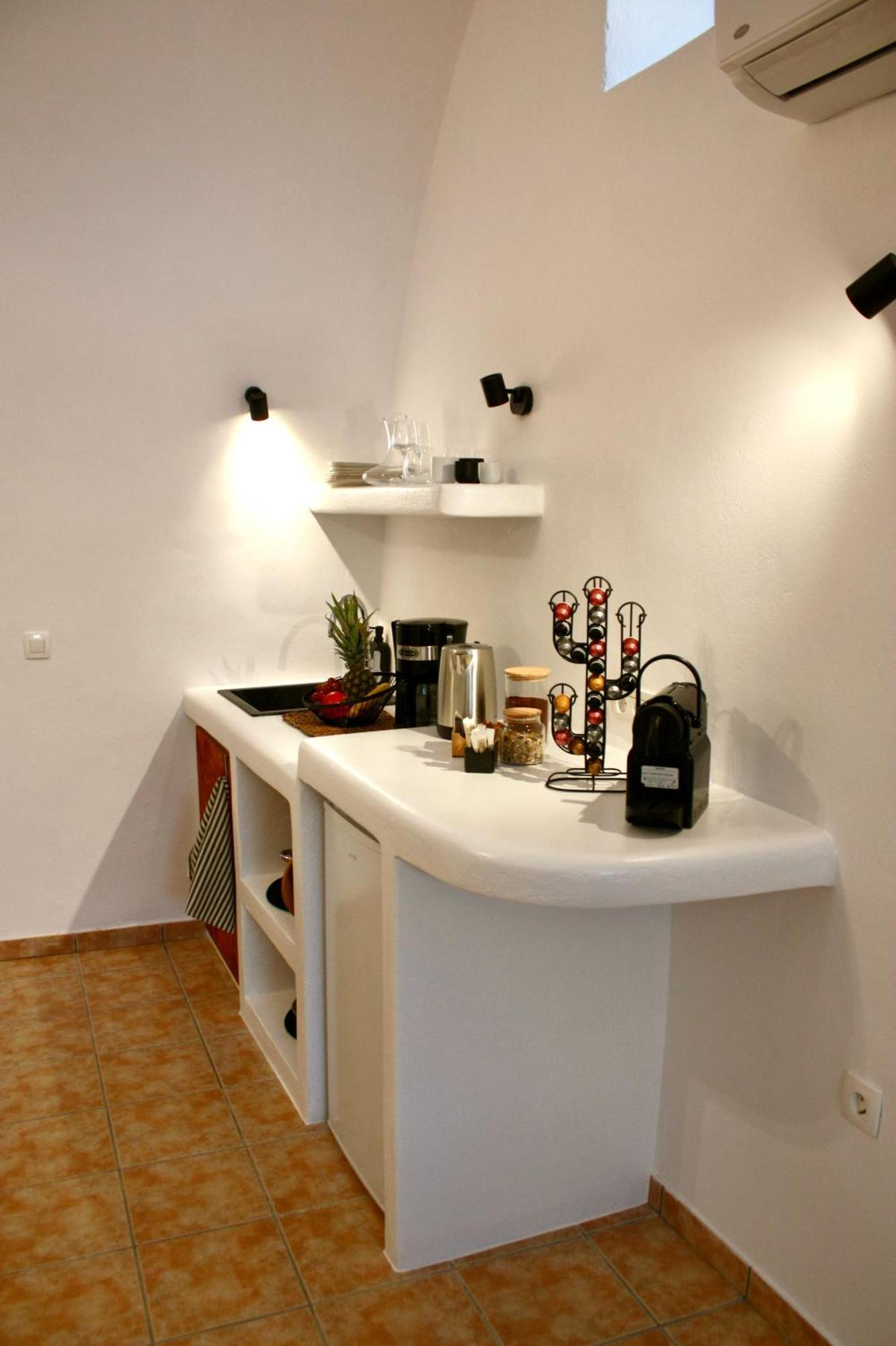 Villa The Wine Cellar House By A Terre Cave *