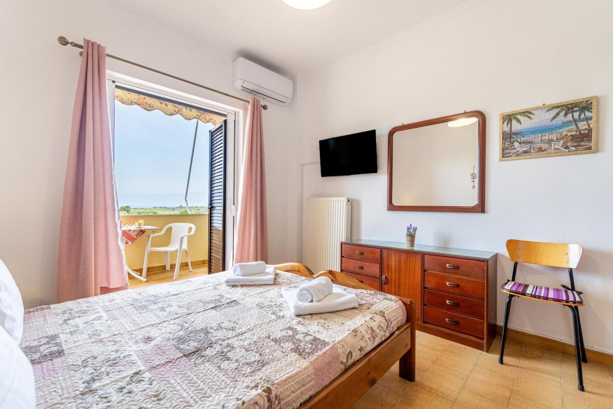 Apartment Lotus 4 *