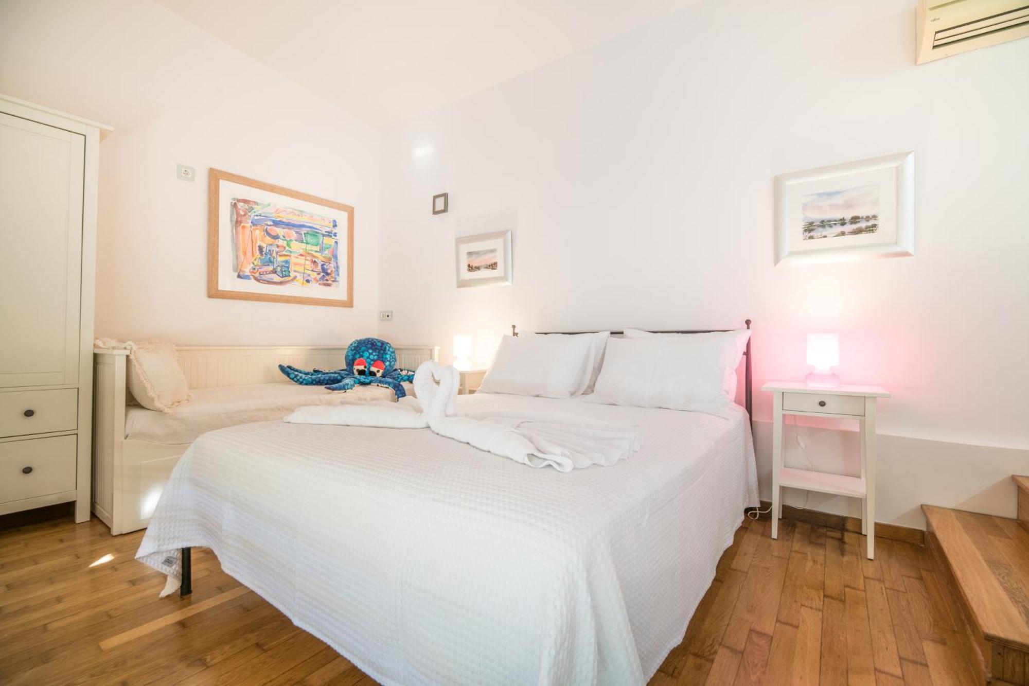 Apartment Sophia's Owl Flew Away Maisonette Sitia (Crete)