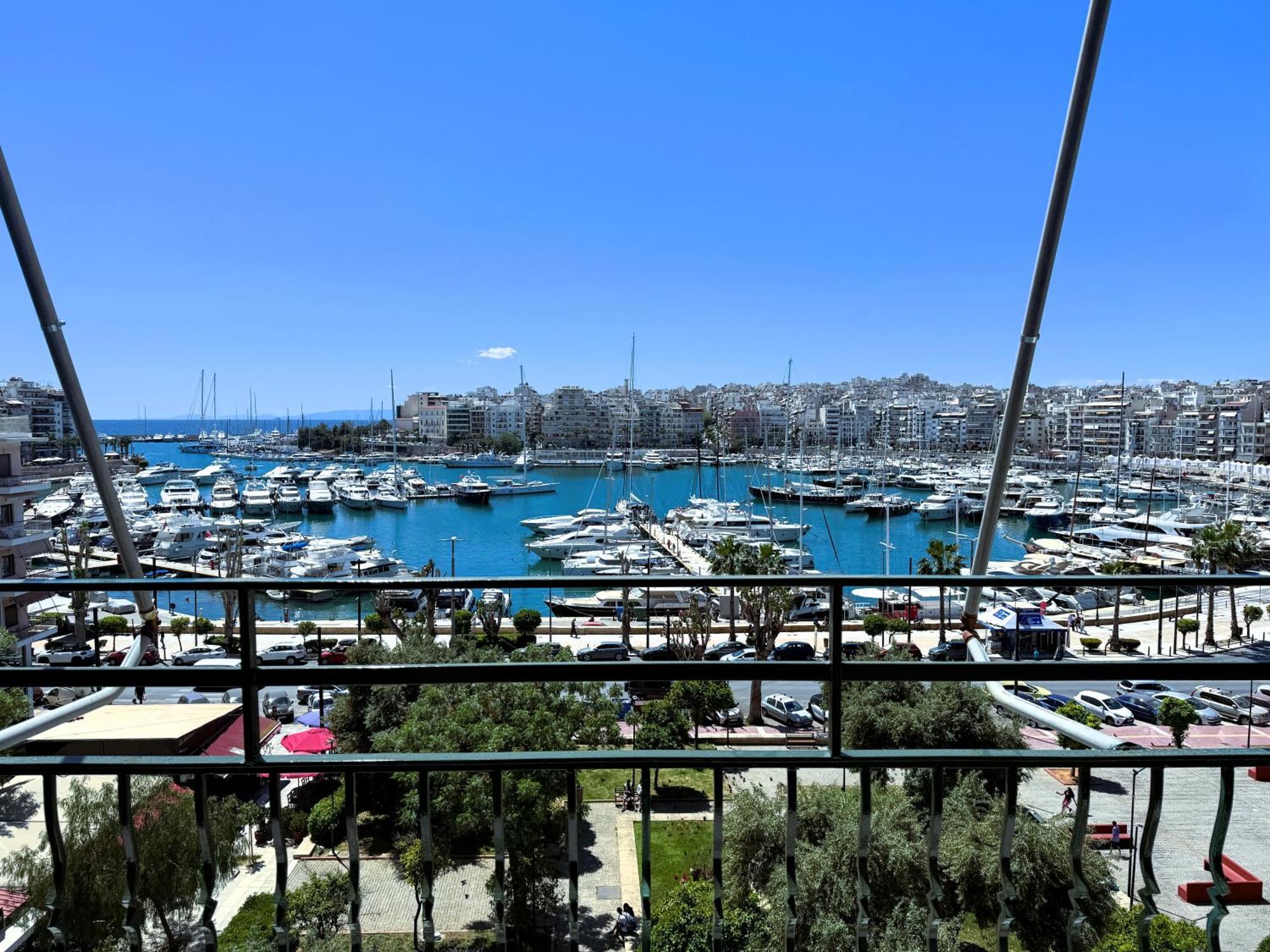 Center Sea View Piraeus