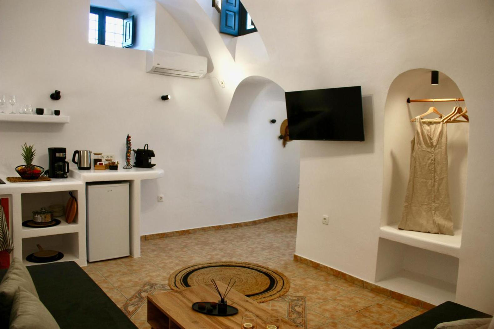 The Wine Cellar House By A Terre Cave