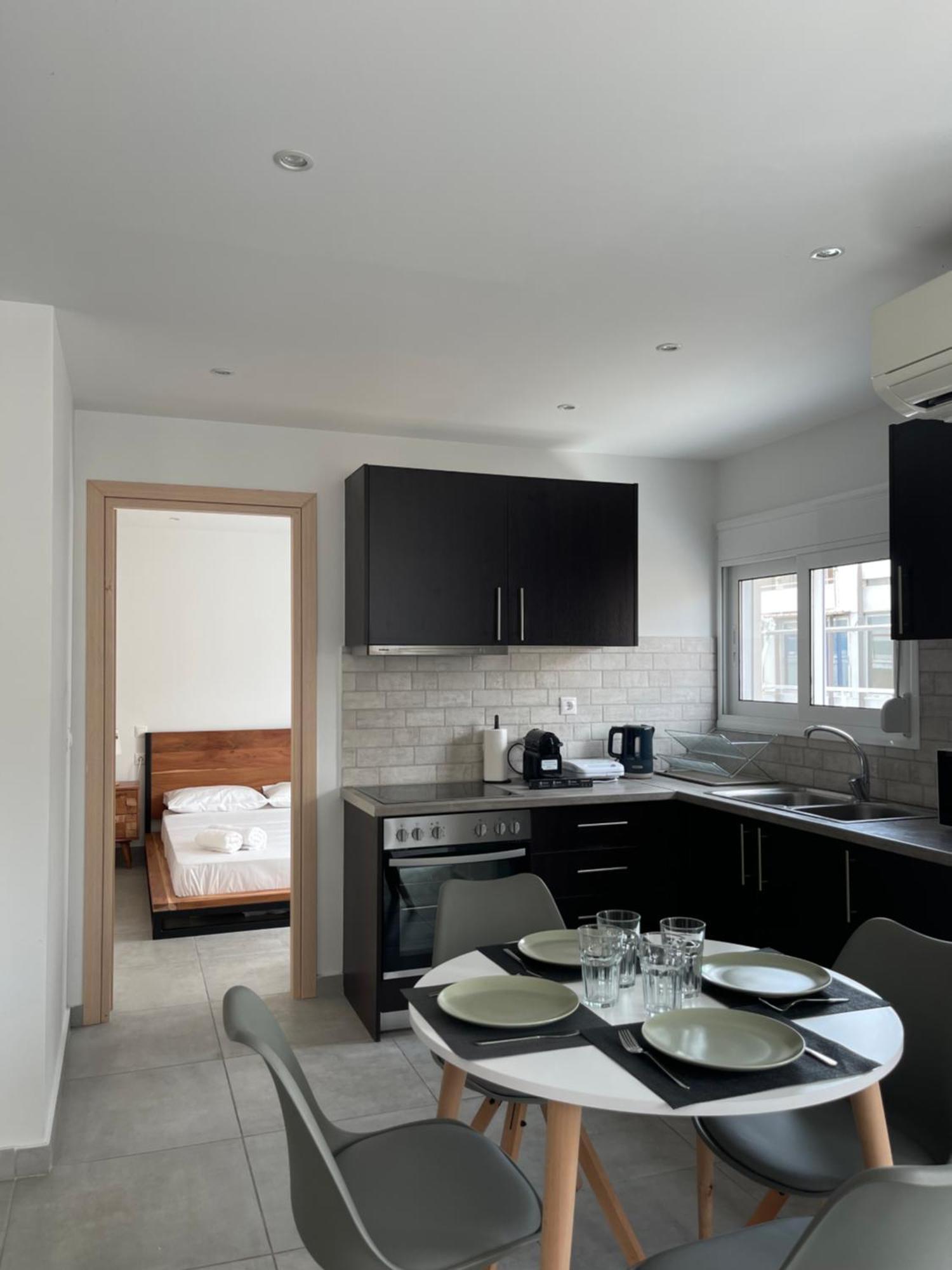 Athenian Modern 2bd Next To Metro And Archaeological Museum