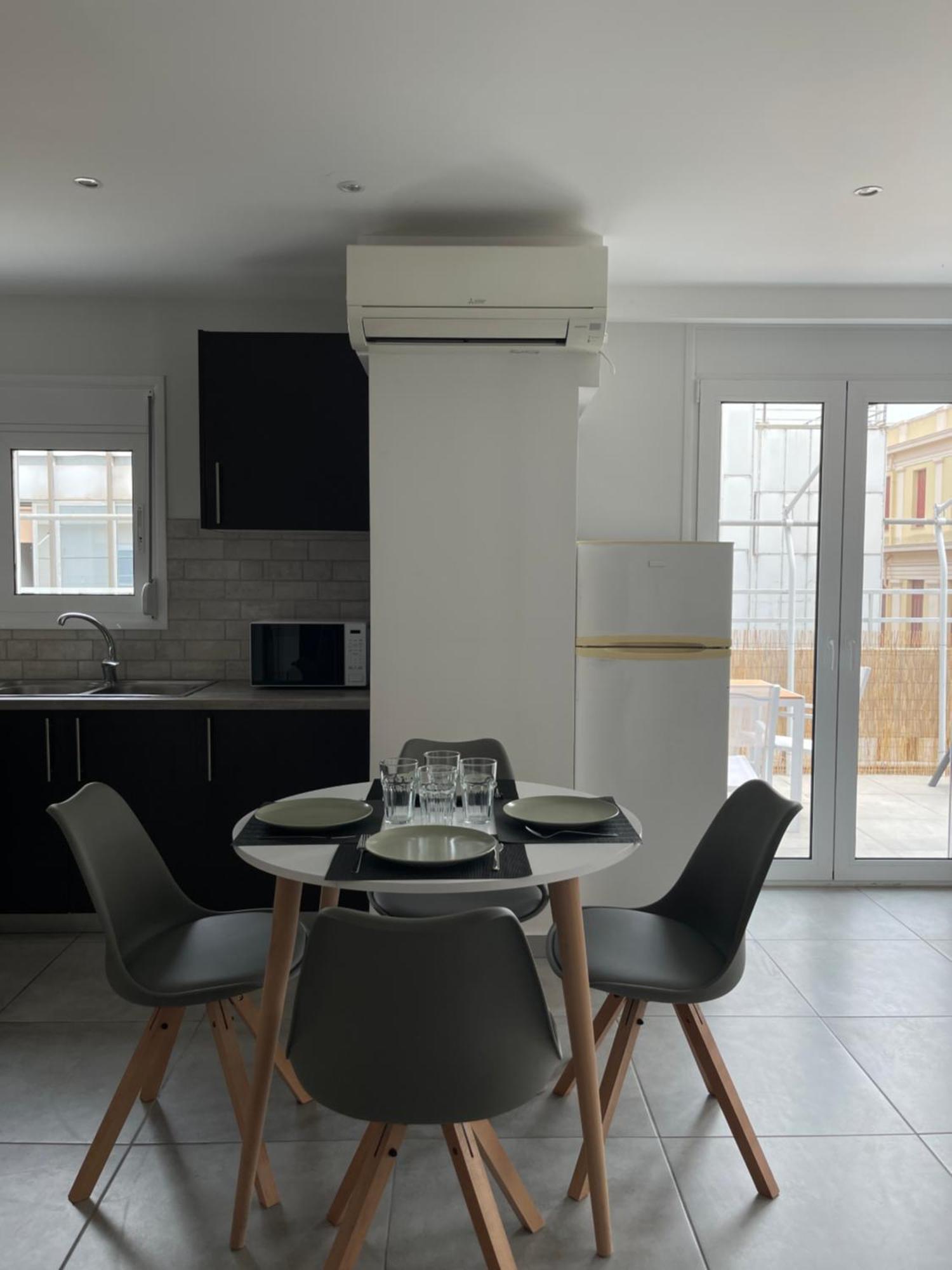 Athenian Modern 2bd Next To Metro And Archaeological Museum Athens