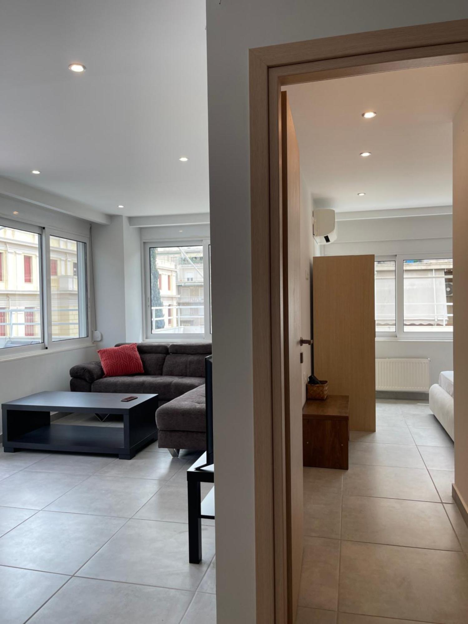 Athenian Modern 2bd Next To Metro And Archaeological Museum Athens
