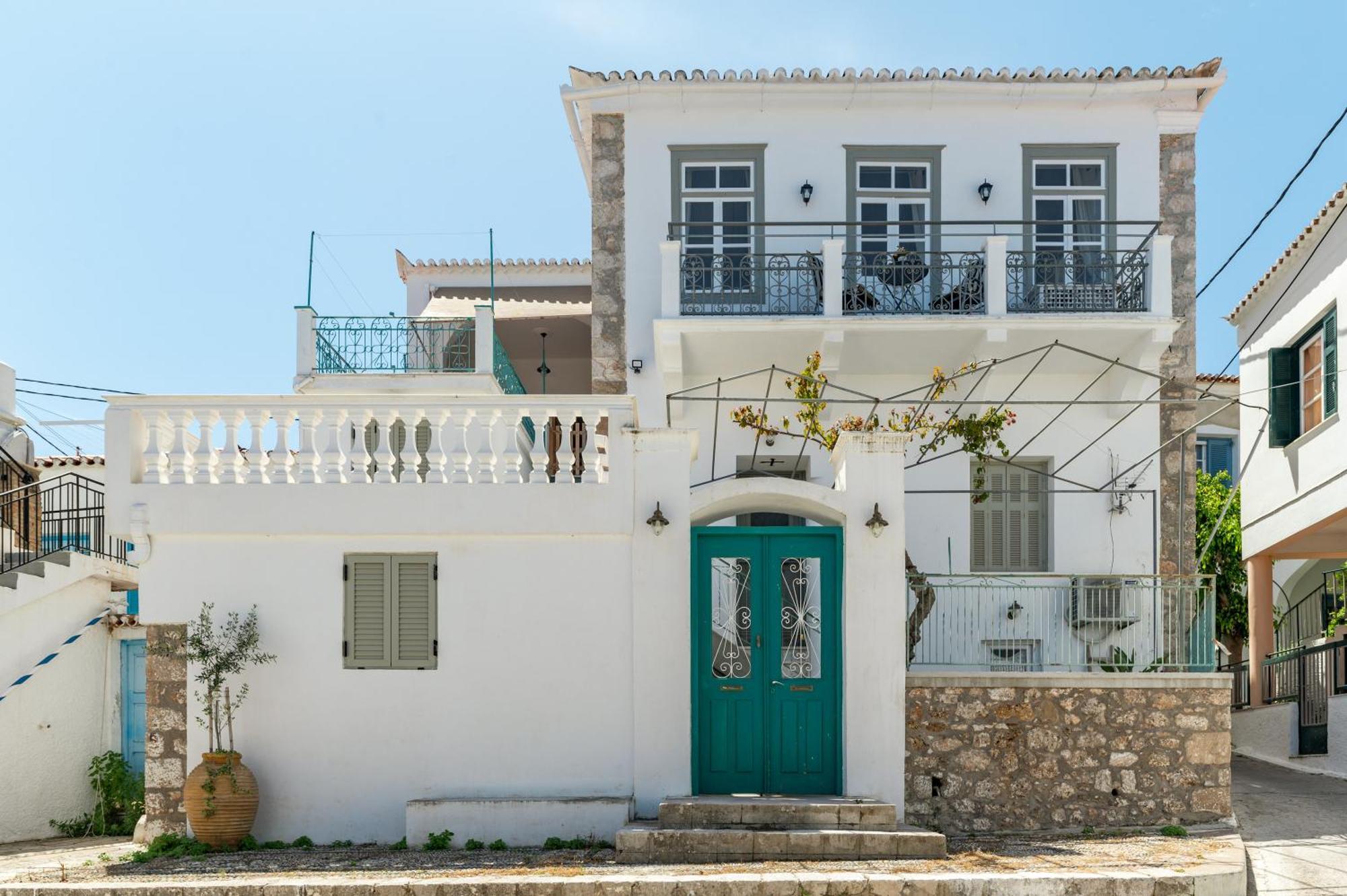 Apartment Martha's House Spetses Town