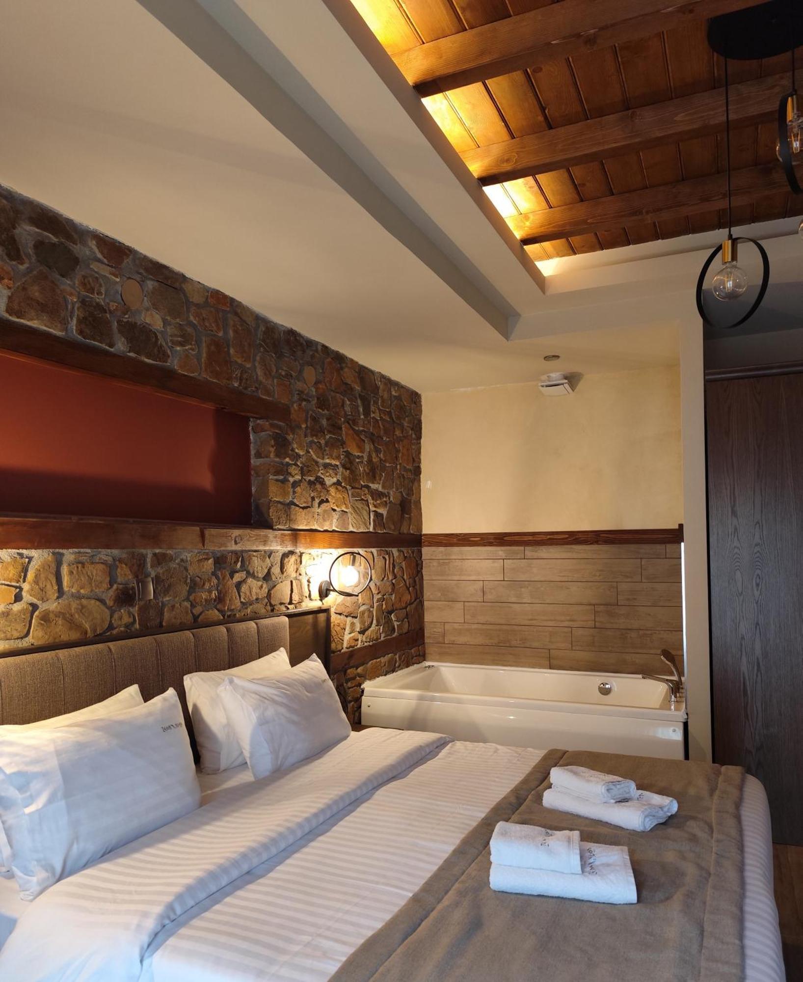 Guest house ζέον ύδωρ *