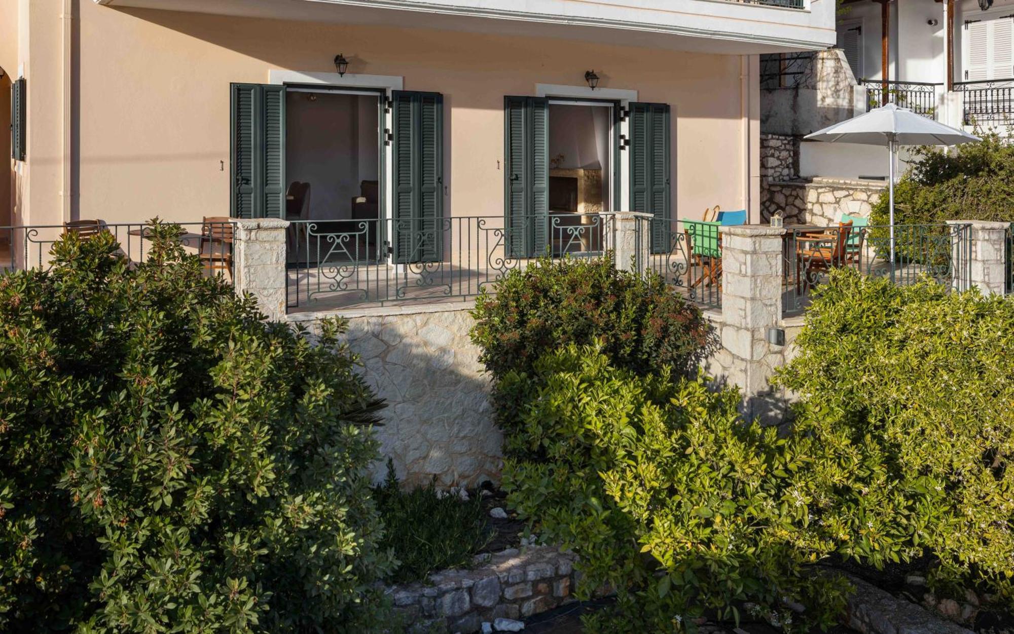Apartment Plaka's House