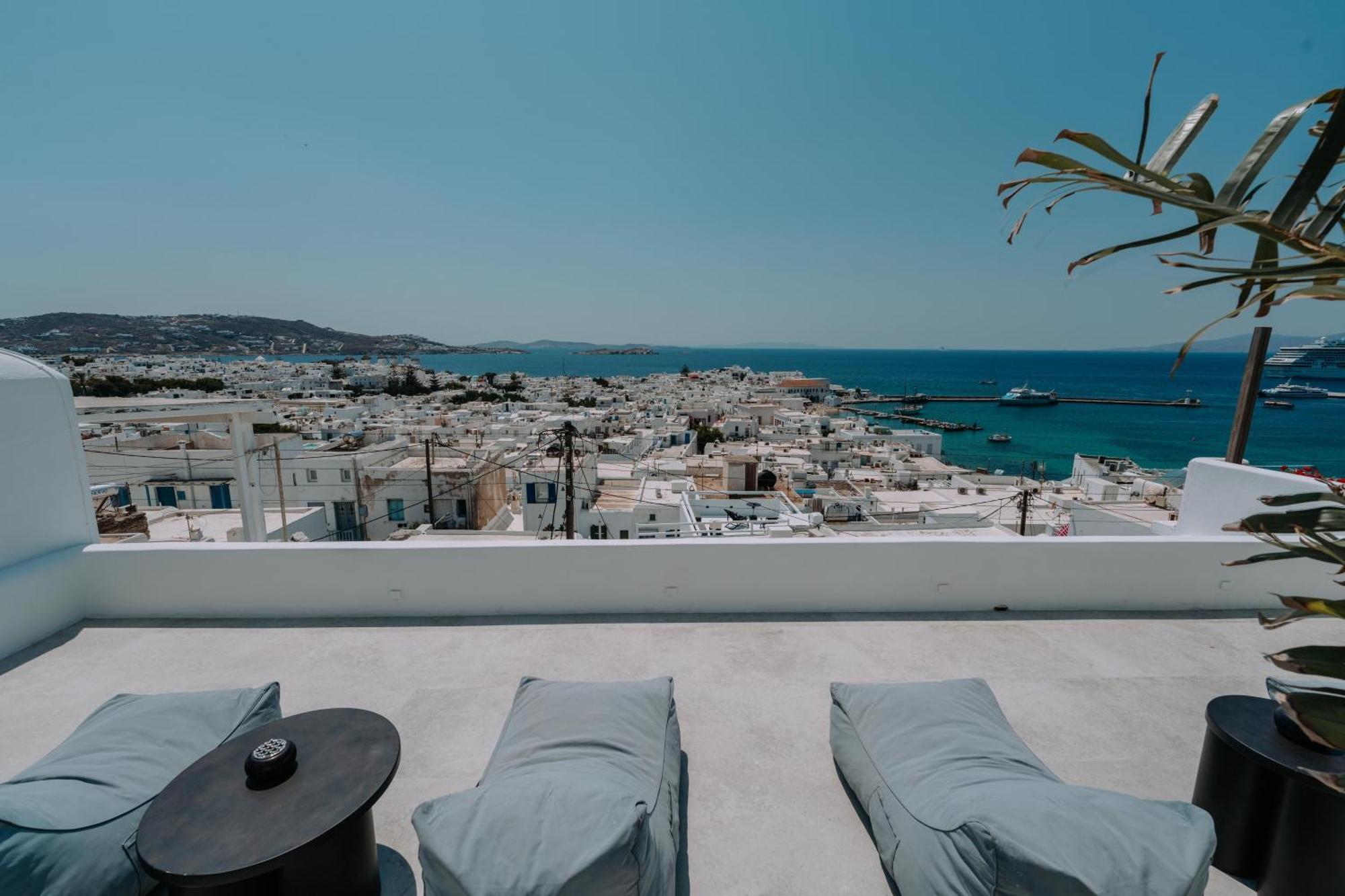 Legends In Town, By Mykonos High Mykonos Town