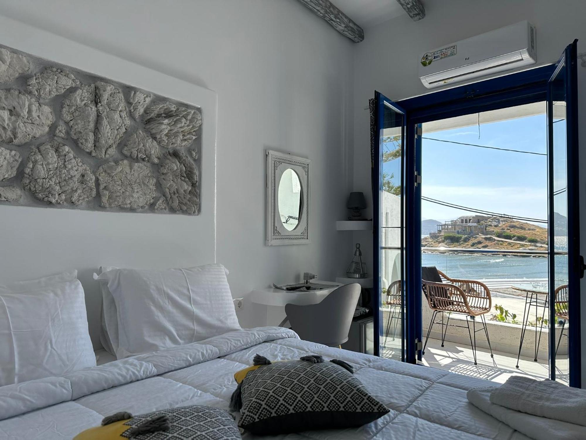 Saint George Hotel *