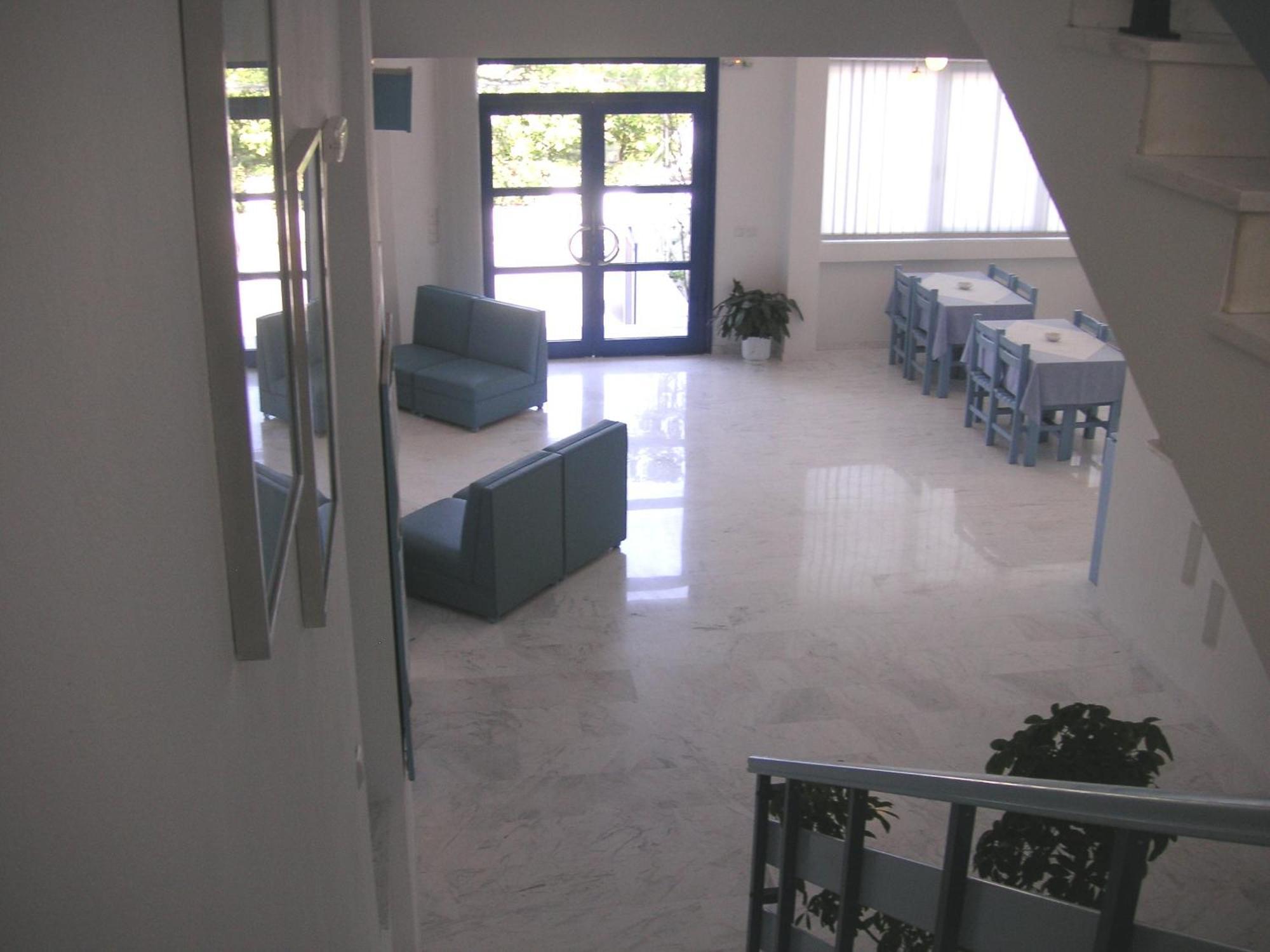 Hotel Danae 2*