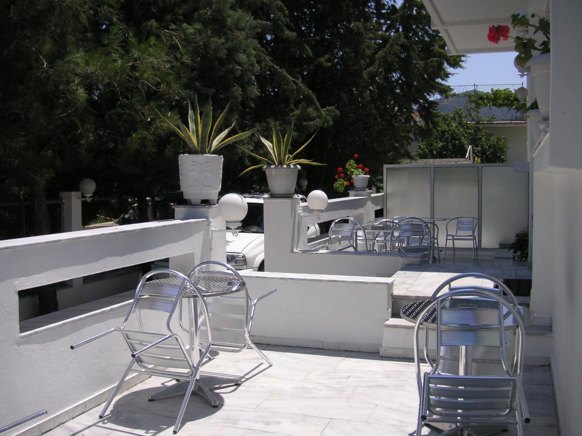 Danae Hotel