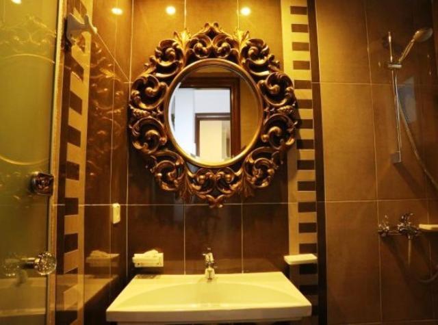 Iris Apartment