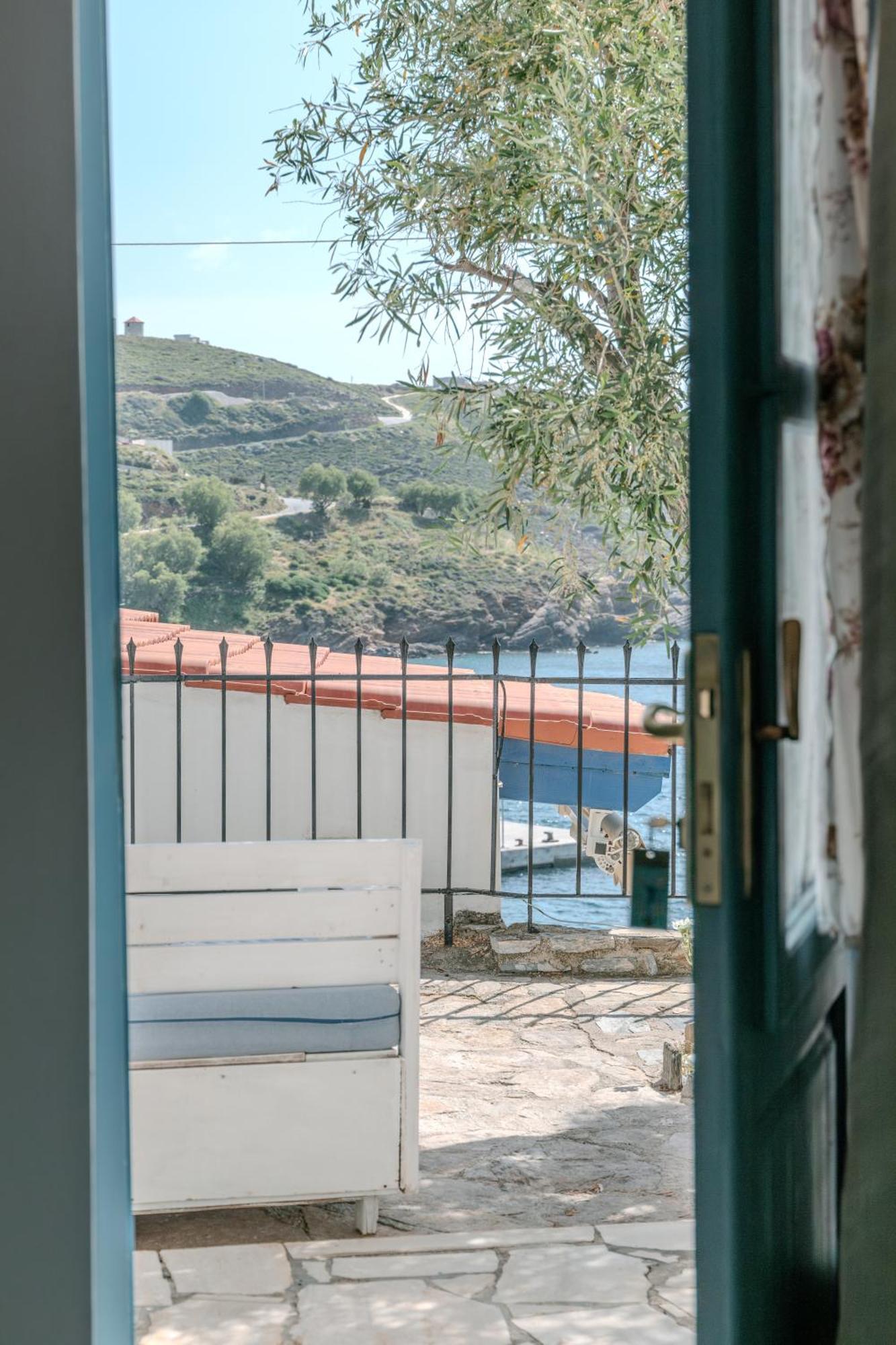 Patras Fourni Ikarias
