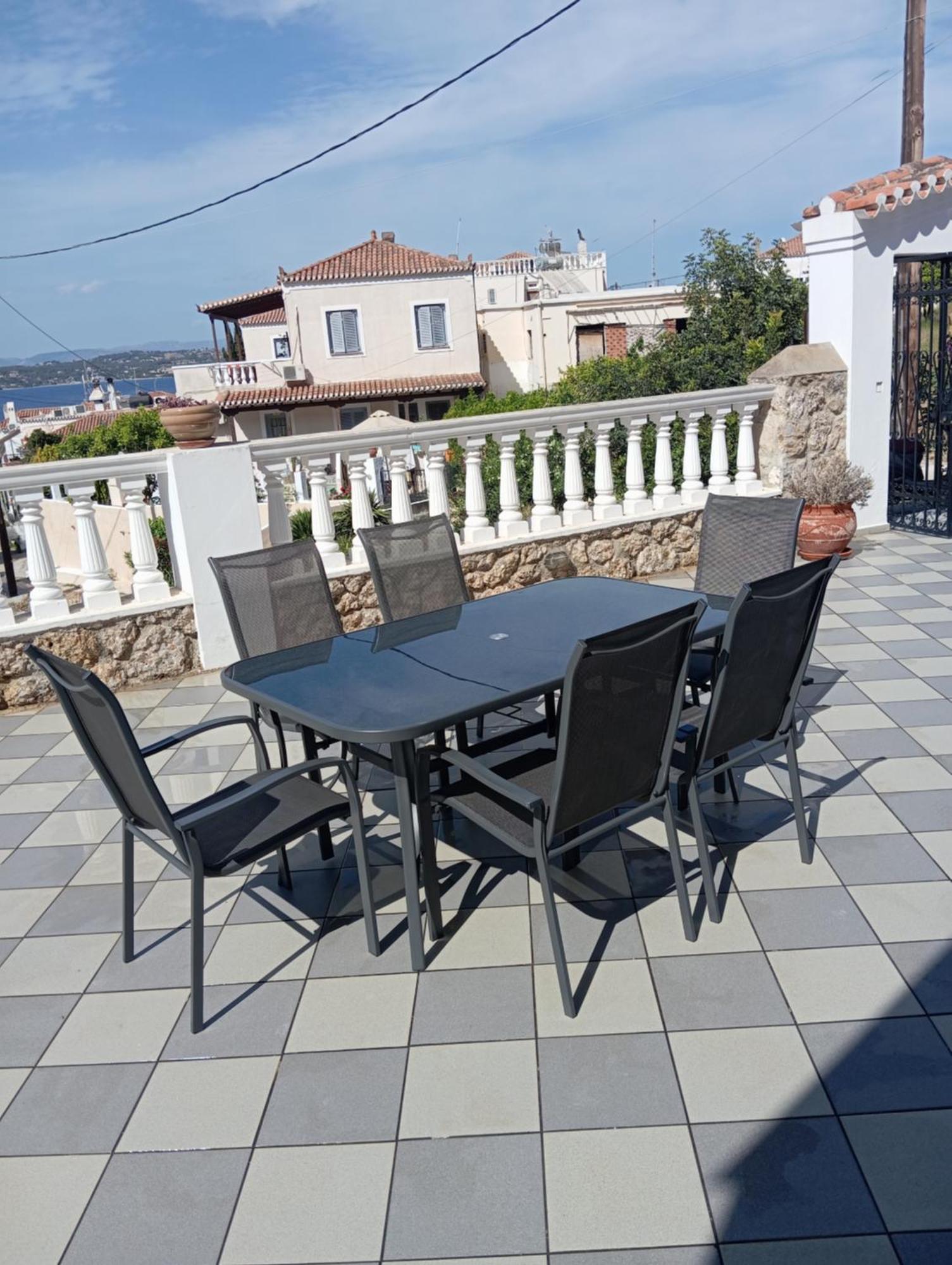 Captain's Guest house Spetses Town