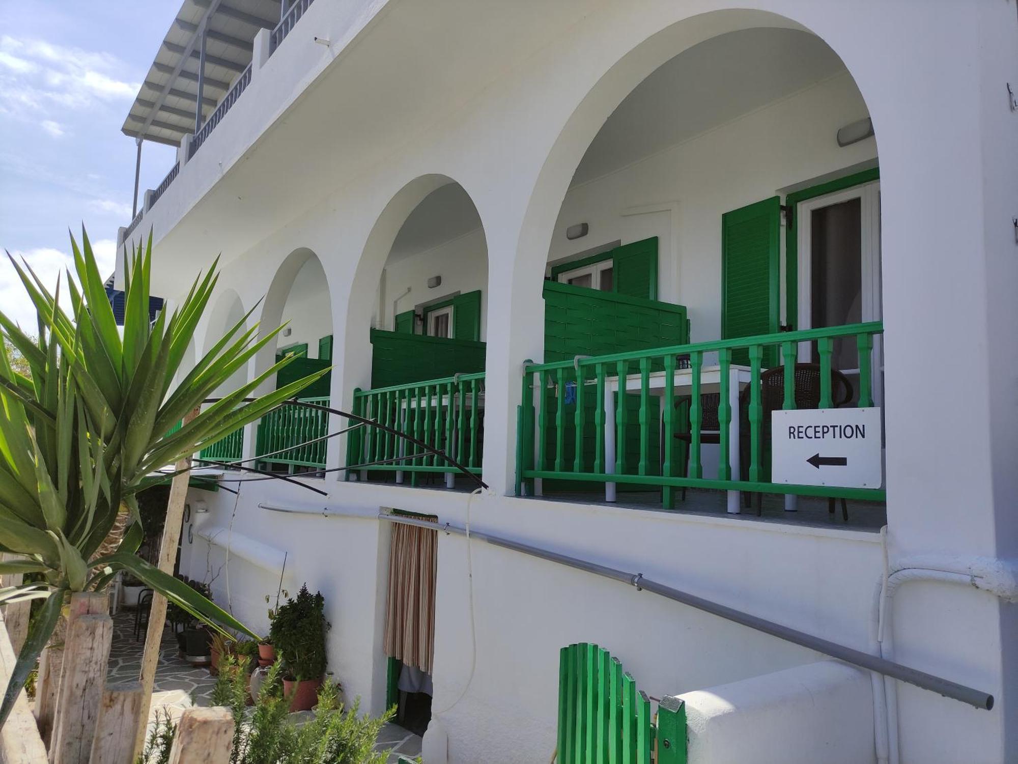 Paradise Garden Paros Apartment
