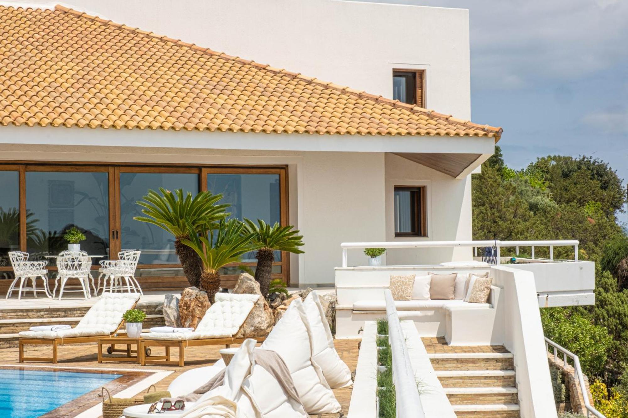 Villa Artisti Marathon (Attica)