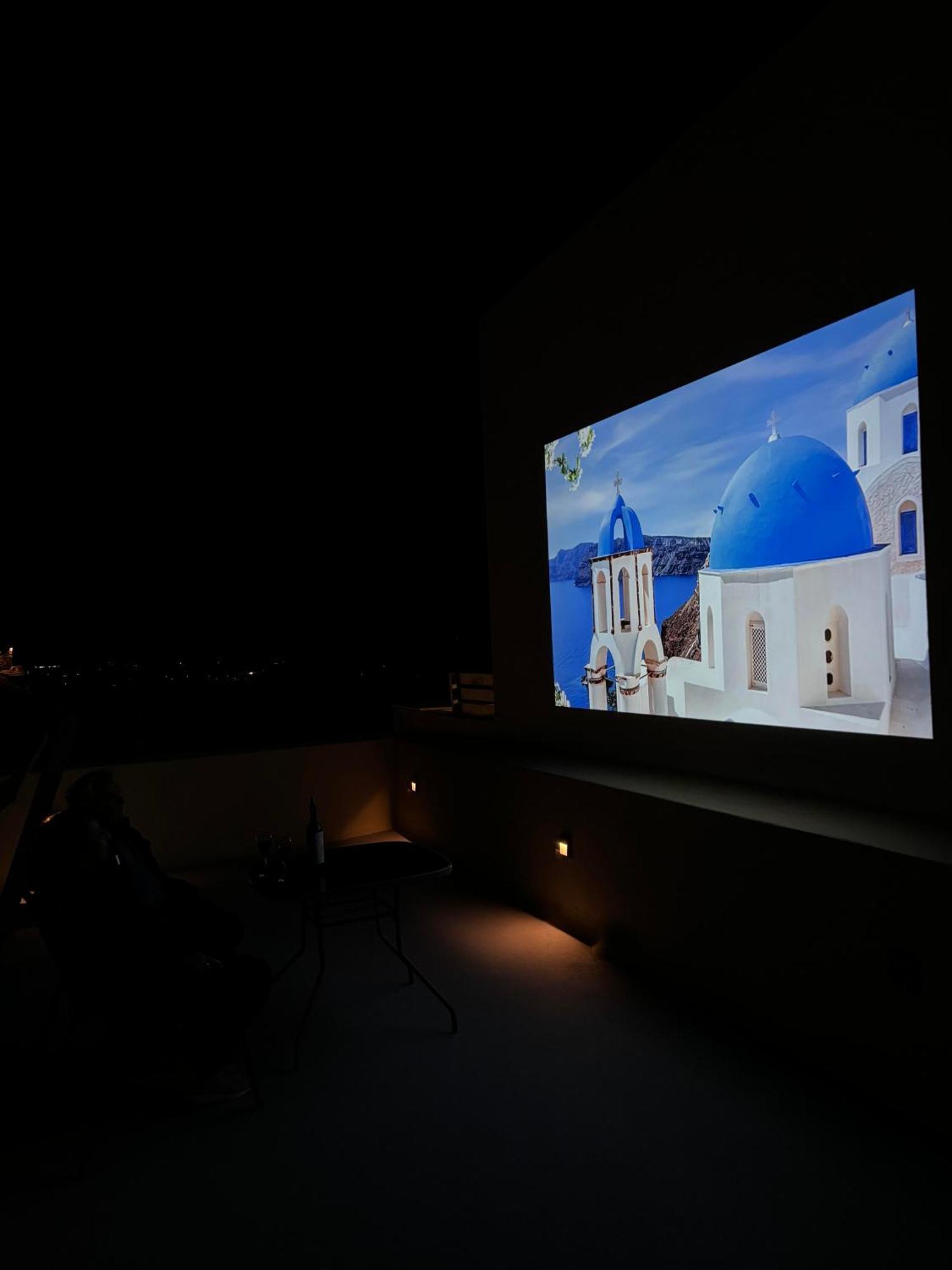 Nest With Hot Tub, Hammam & Outdoor Cinema Akrotiri (Santorini)