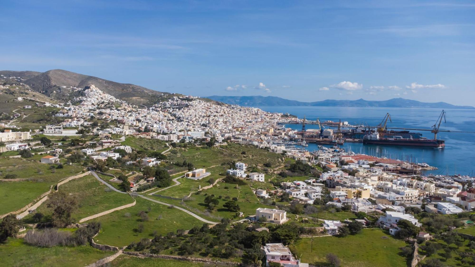 Avrofilito Syros