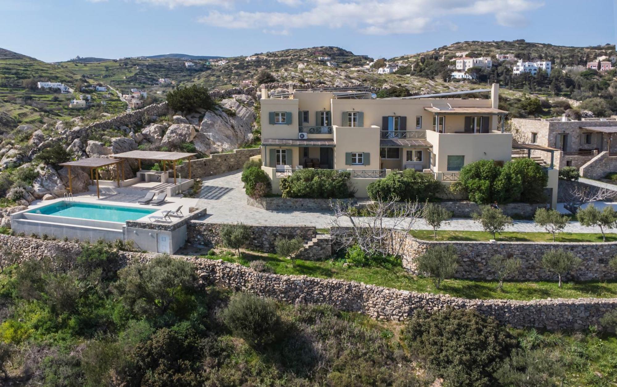 Avrofilito Syros * Ermoupoli