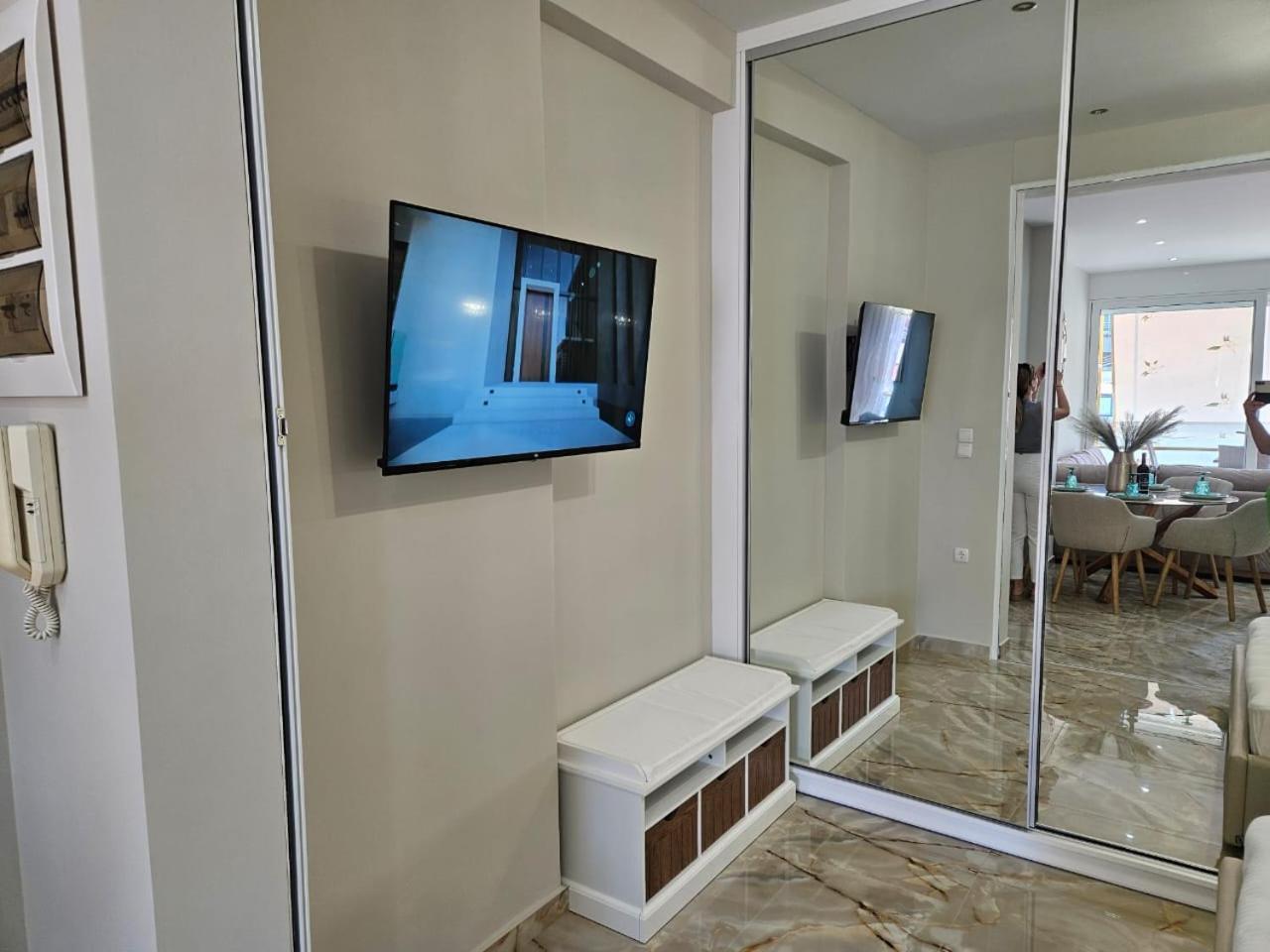 Agora Luxury 9 *