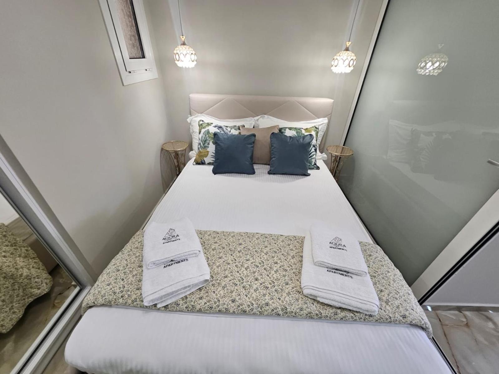 Agora Luxury 9
