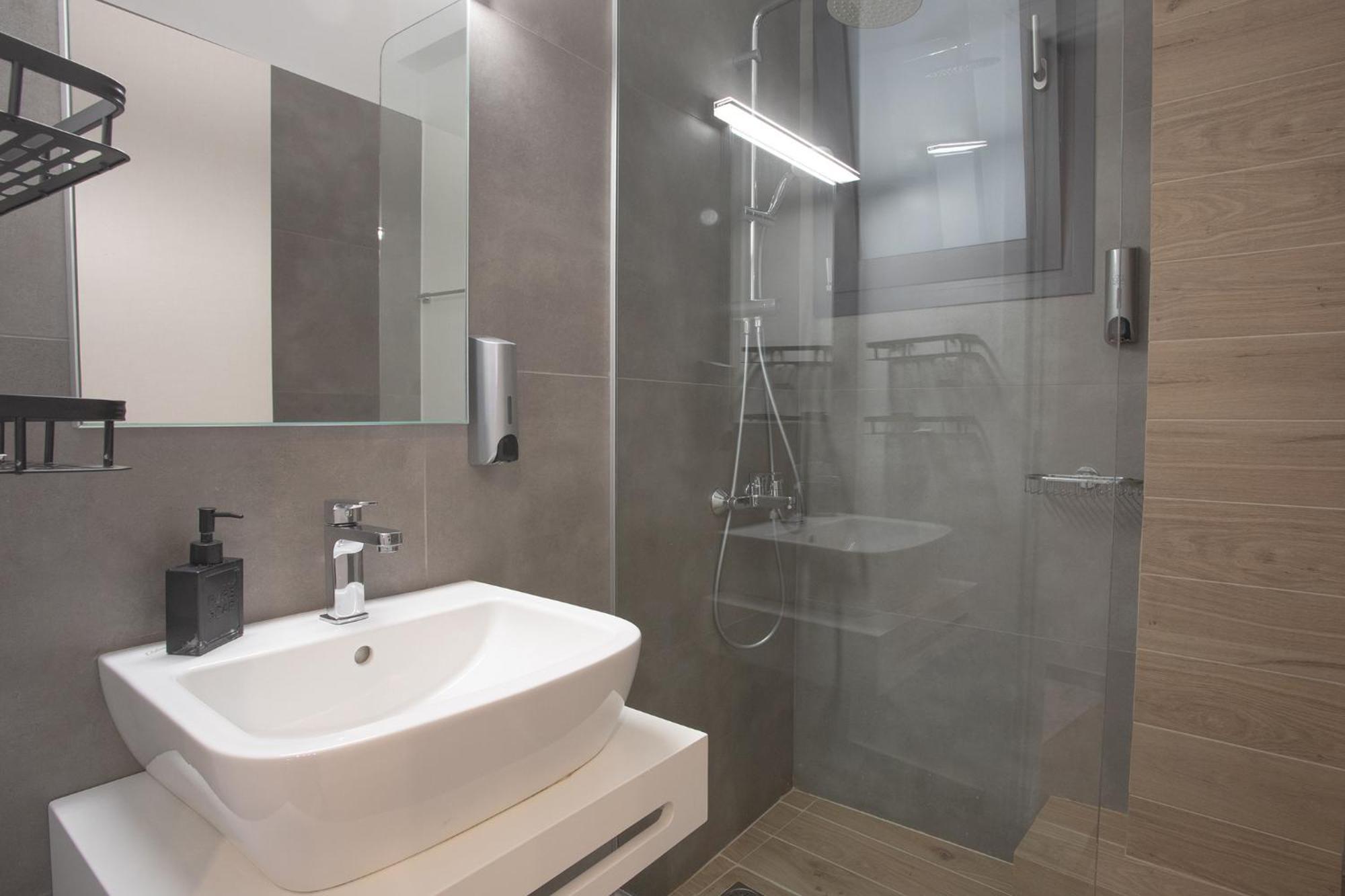 Aonia Luxurious Modern Boutique * Chalkida