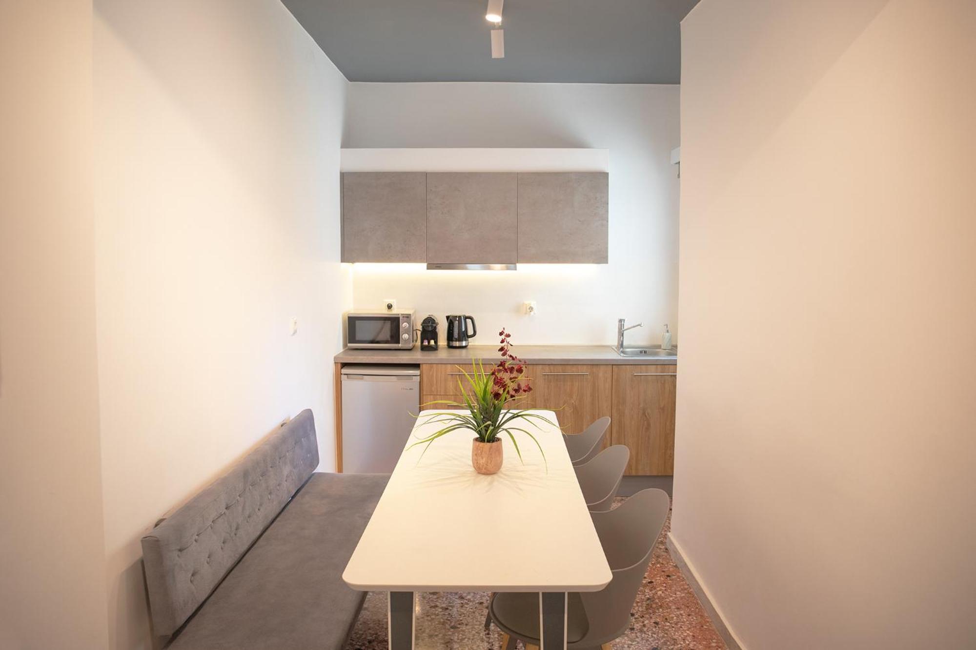 Aonia Luxurious Modern Boutique Apartment