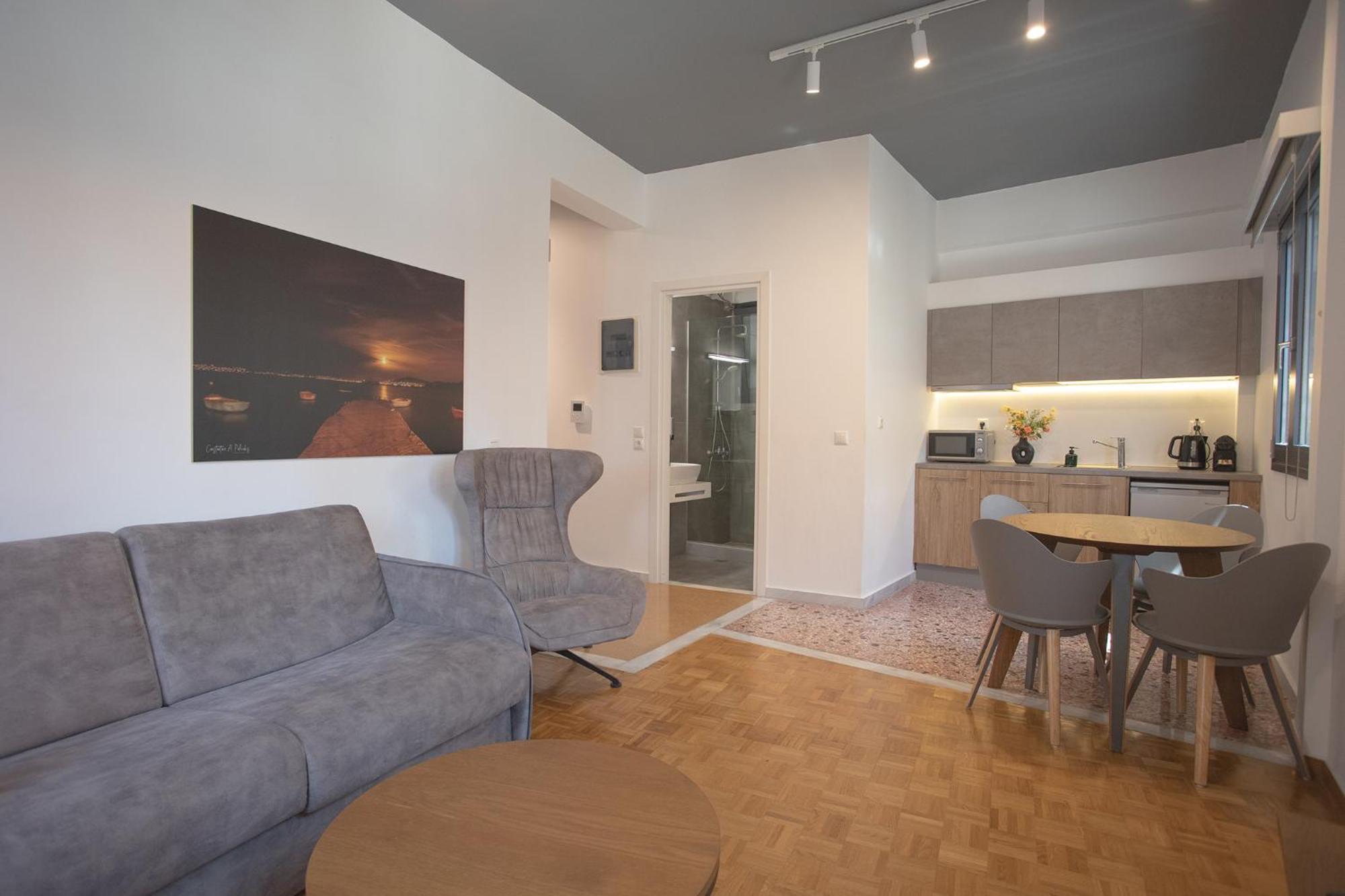Aonia Luxurious Modern Boutique Apartment