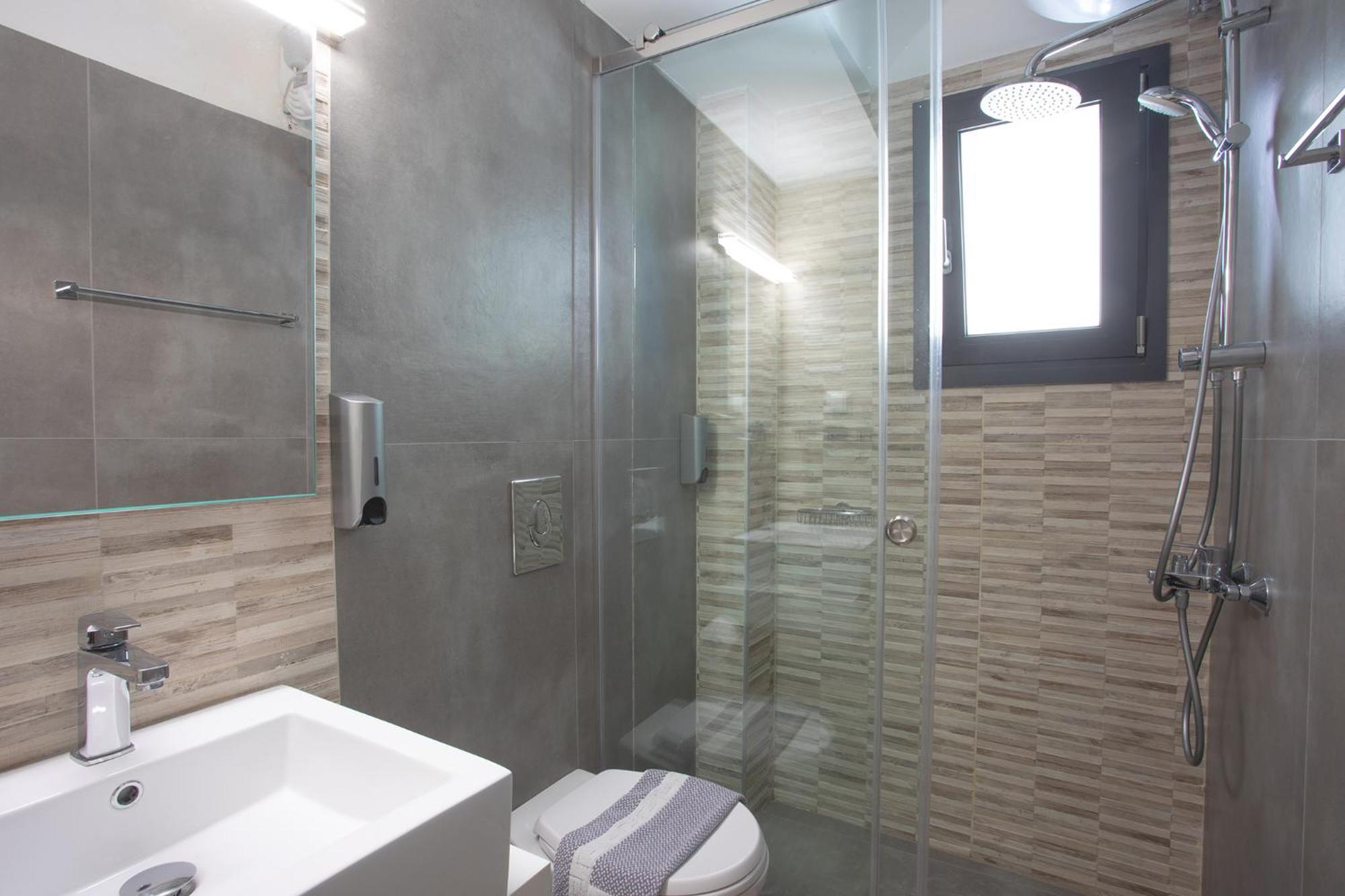 Aonia Luxurious Modern Boutique *