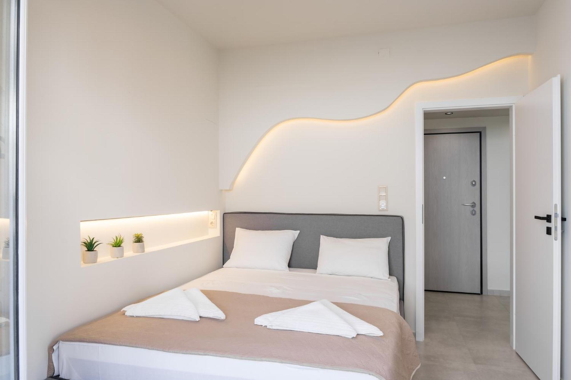 S12 Apartment *