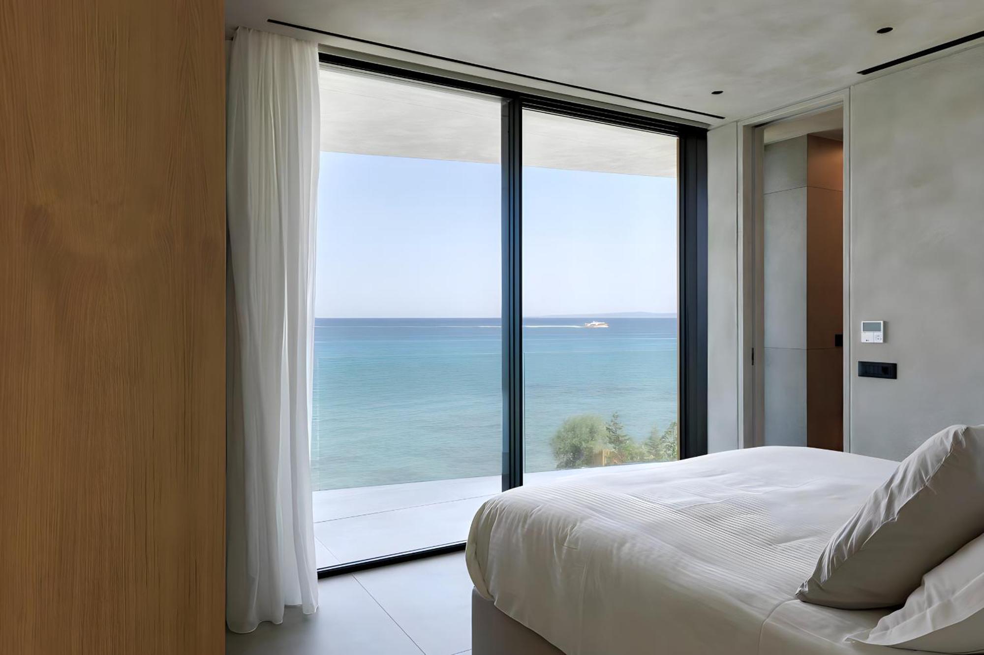 Opsis Villas, A Waterfront & Architectural Retreat * Akrotiri (Zakynthos)