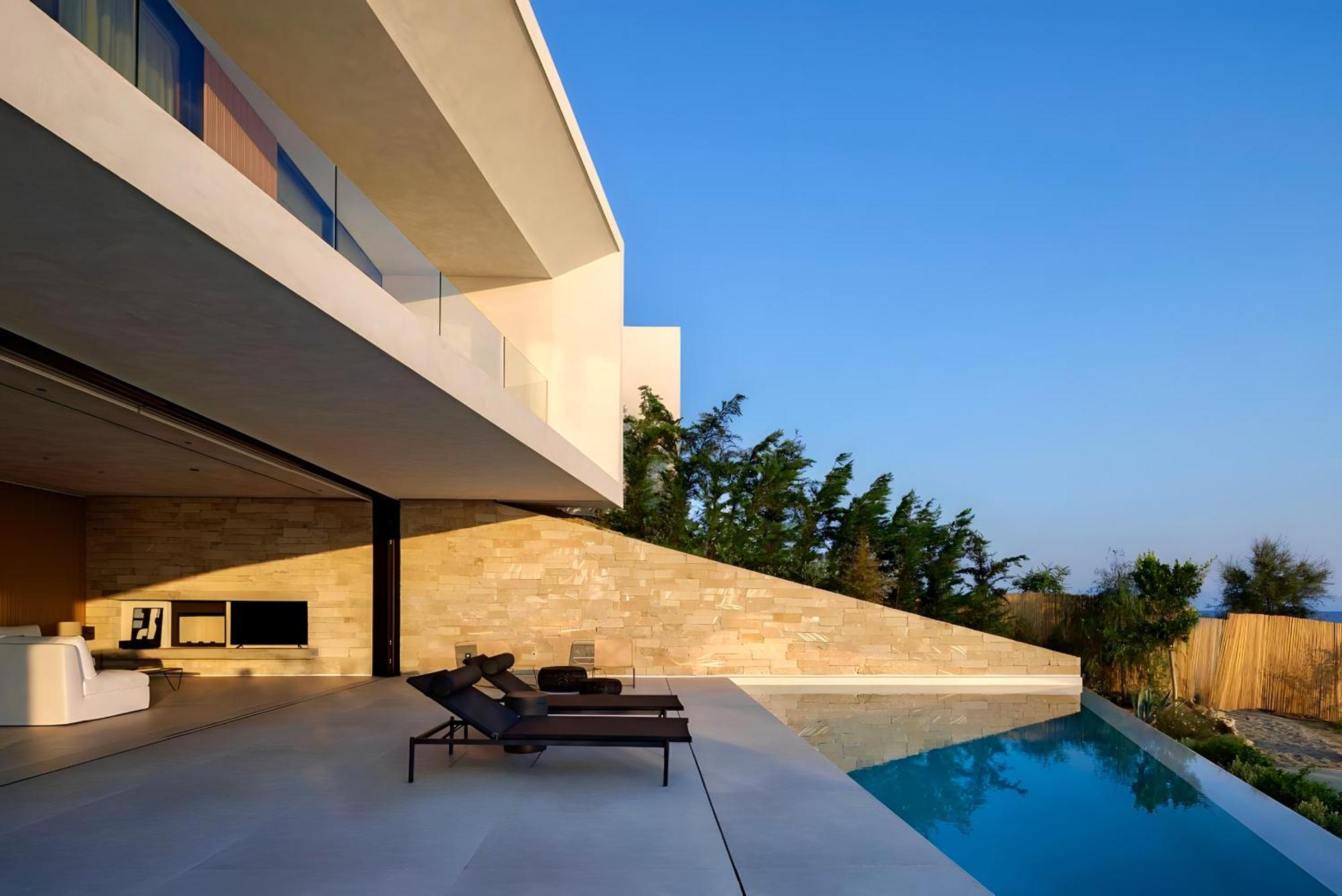 Opsis Villas, A Waterfront & Architectural Retreat
