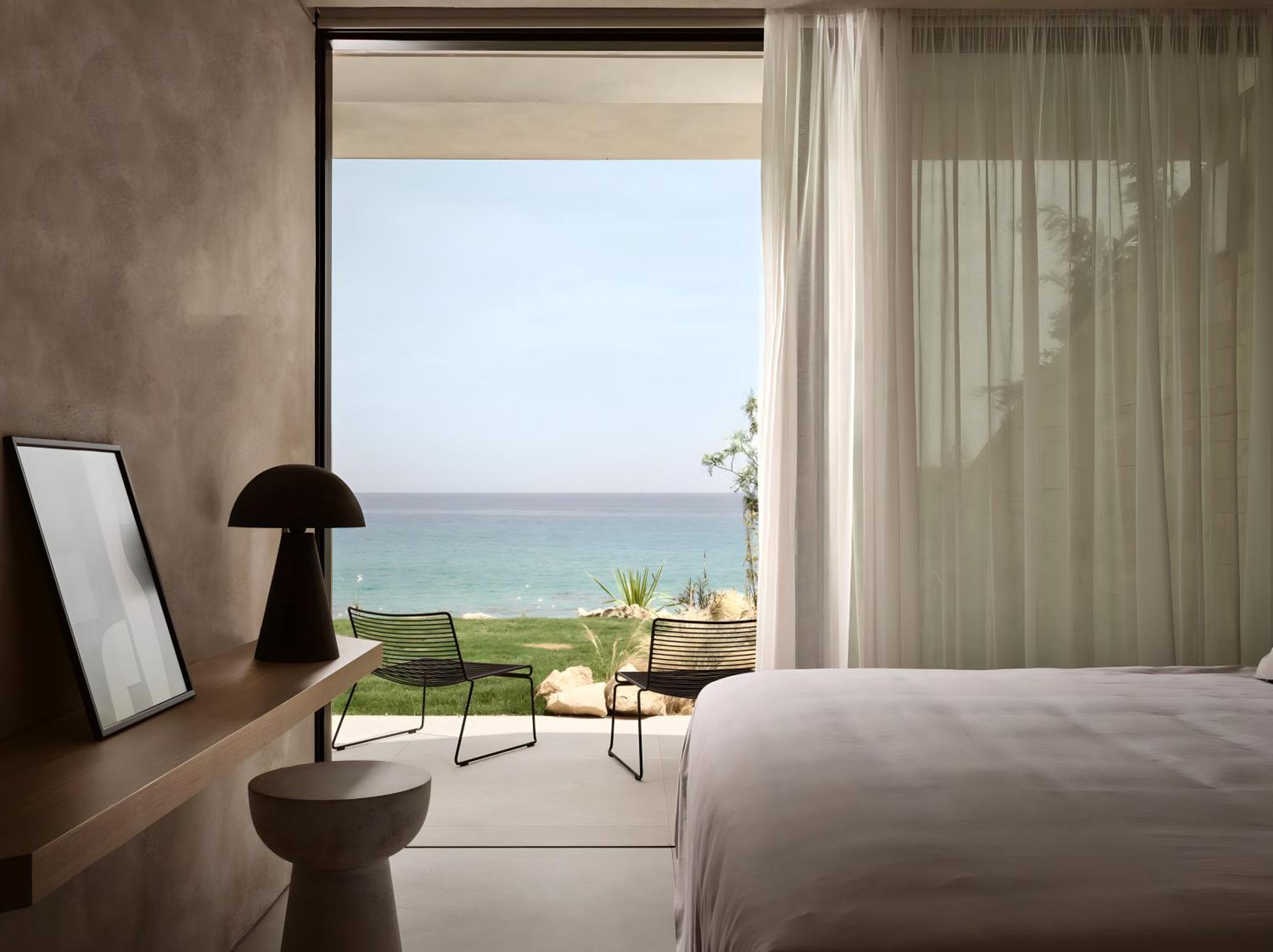 Villa Opsis Villas, A Waterfront & Architectural Retreat *