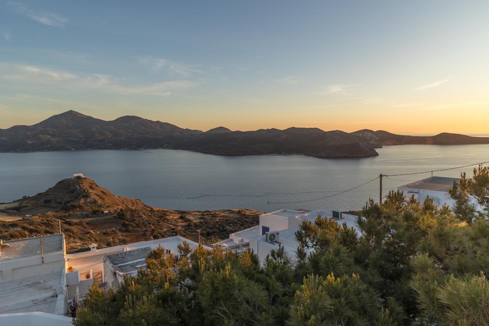 Sunset In Plaka * Plaka (Milos)