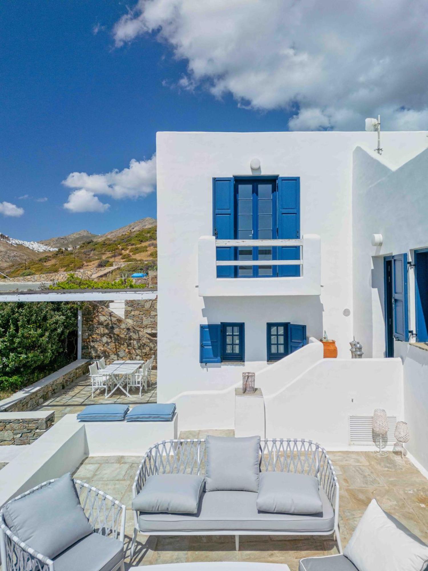 Agios Sostis Serifos Town