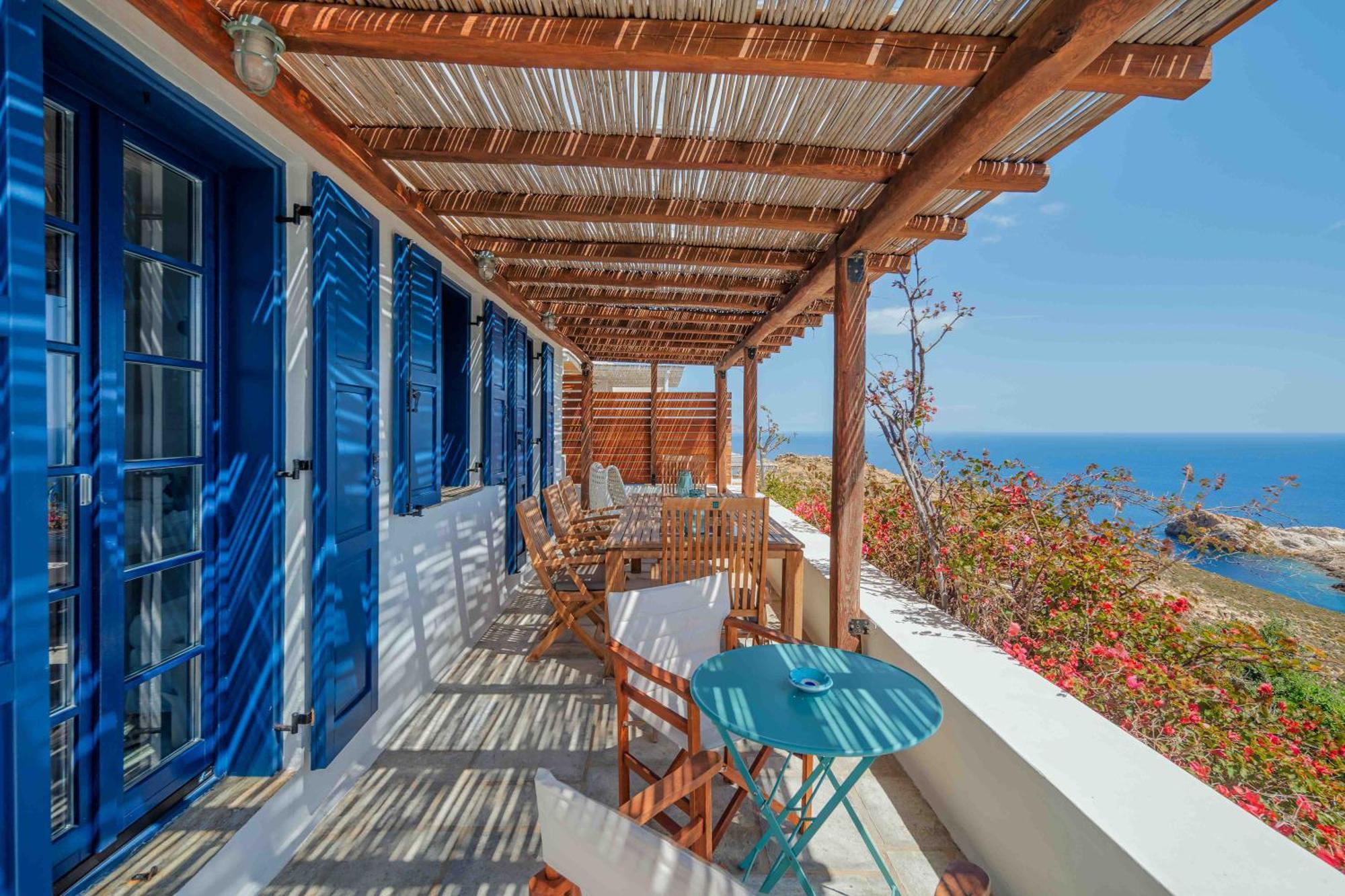 Agios Sostis Serifos Town