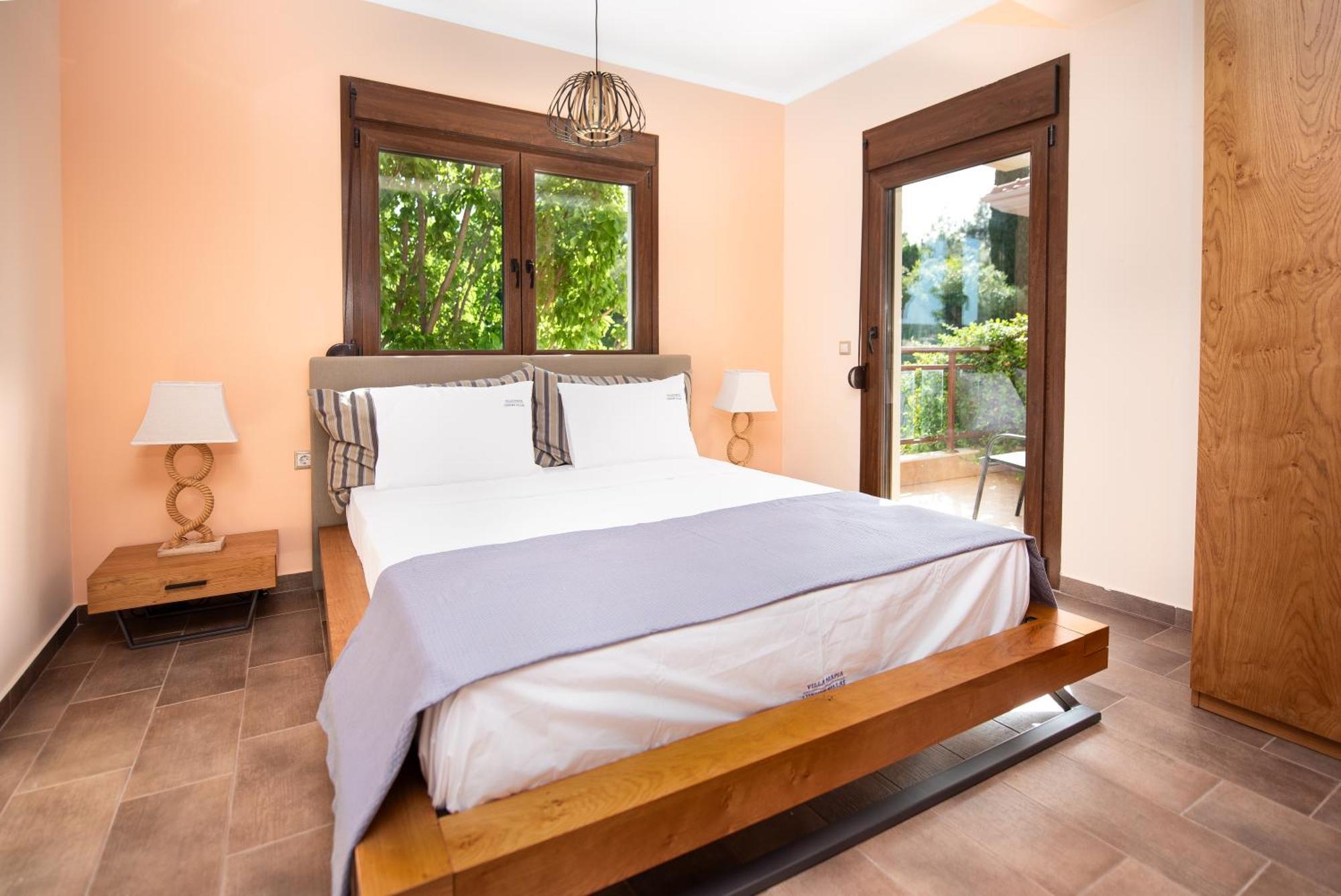 Maria Luxury Villa Hanioti