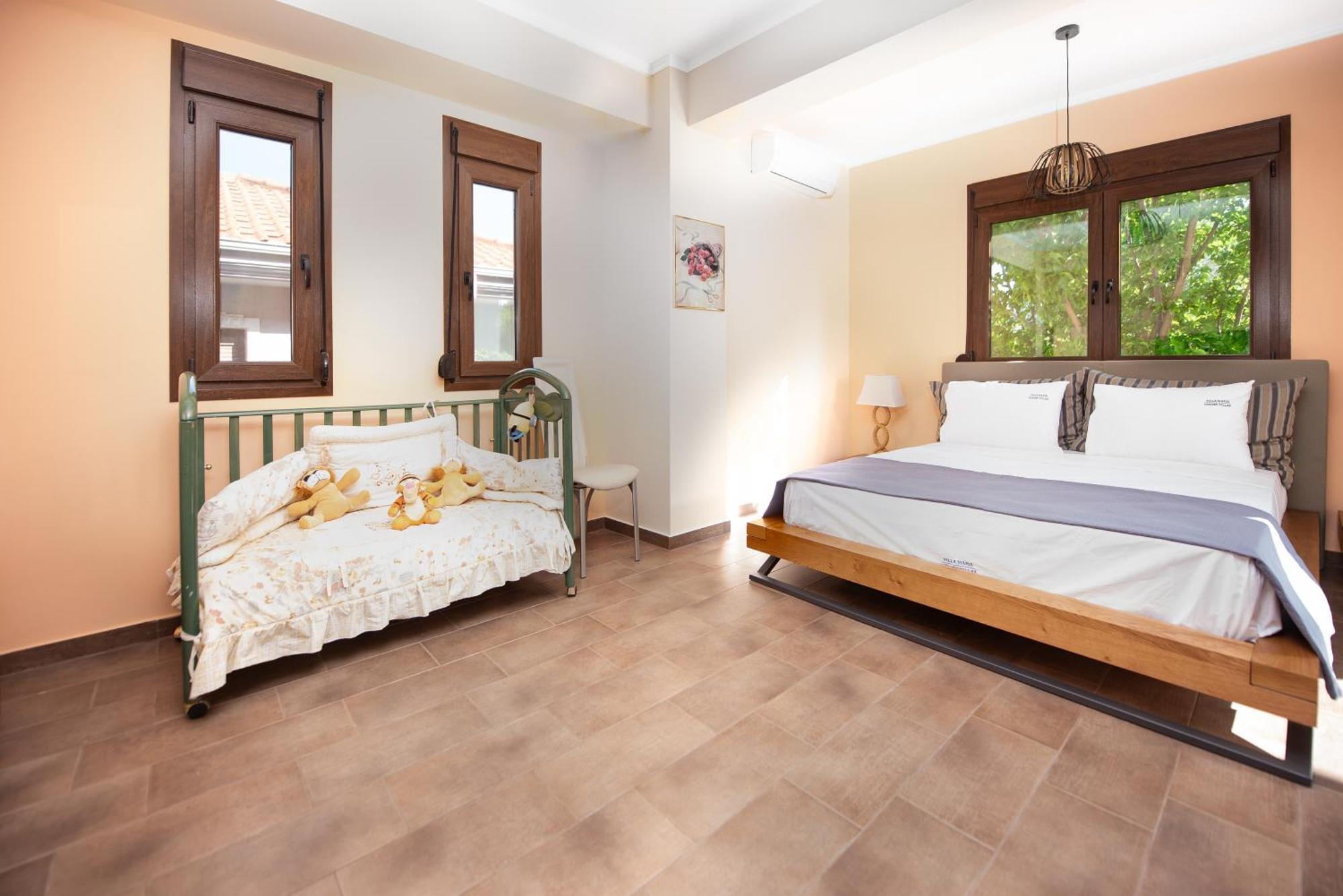 Maria Luxury Hanioti