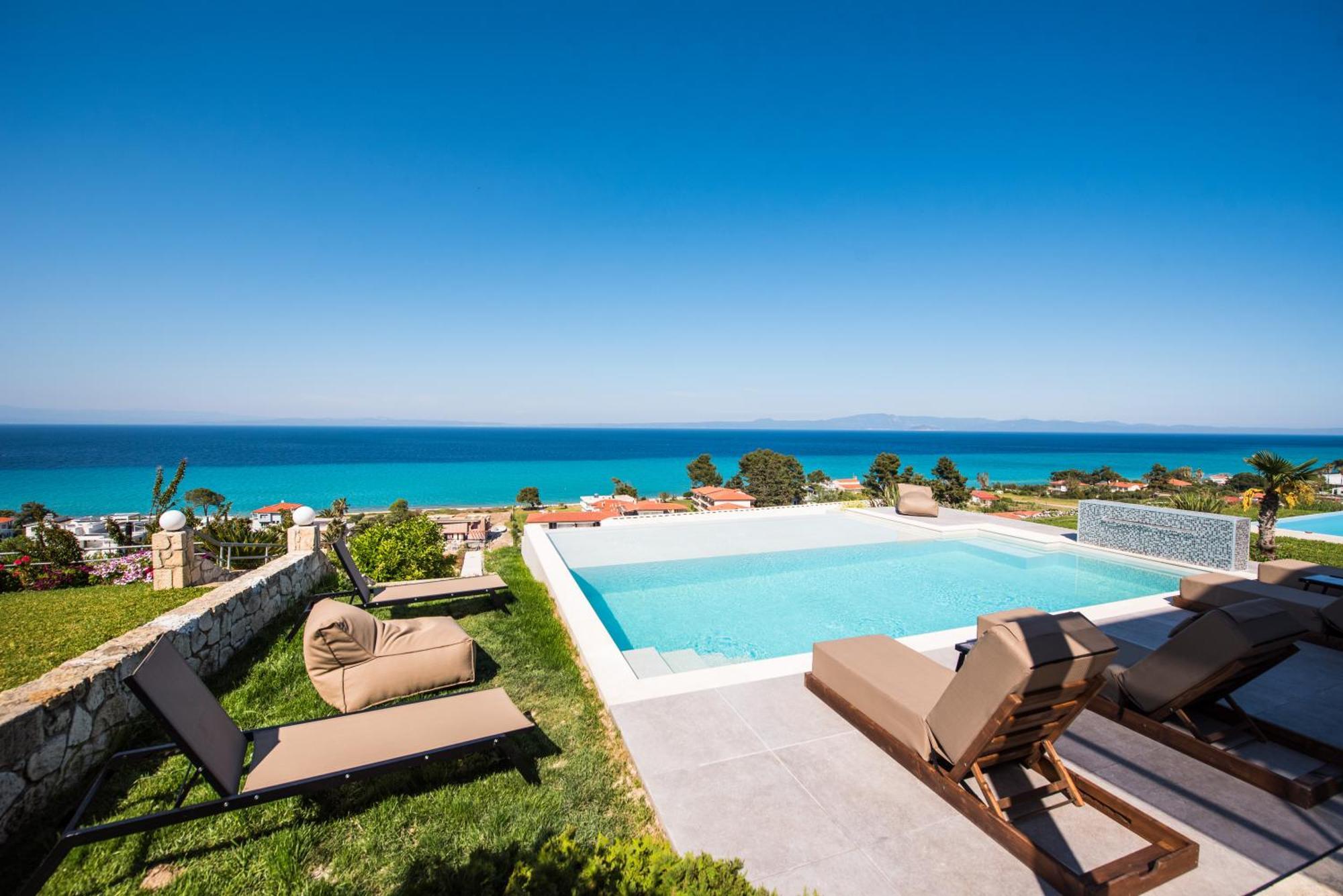 Maria Luxury Hanioti