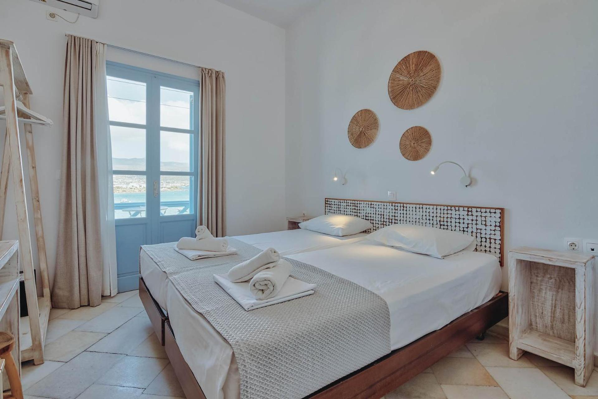 Mantalena Hotel 2*