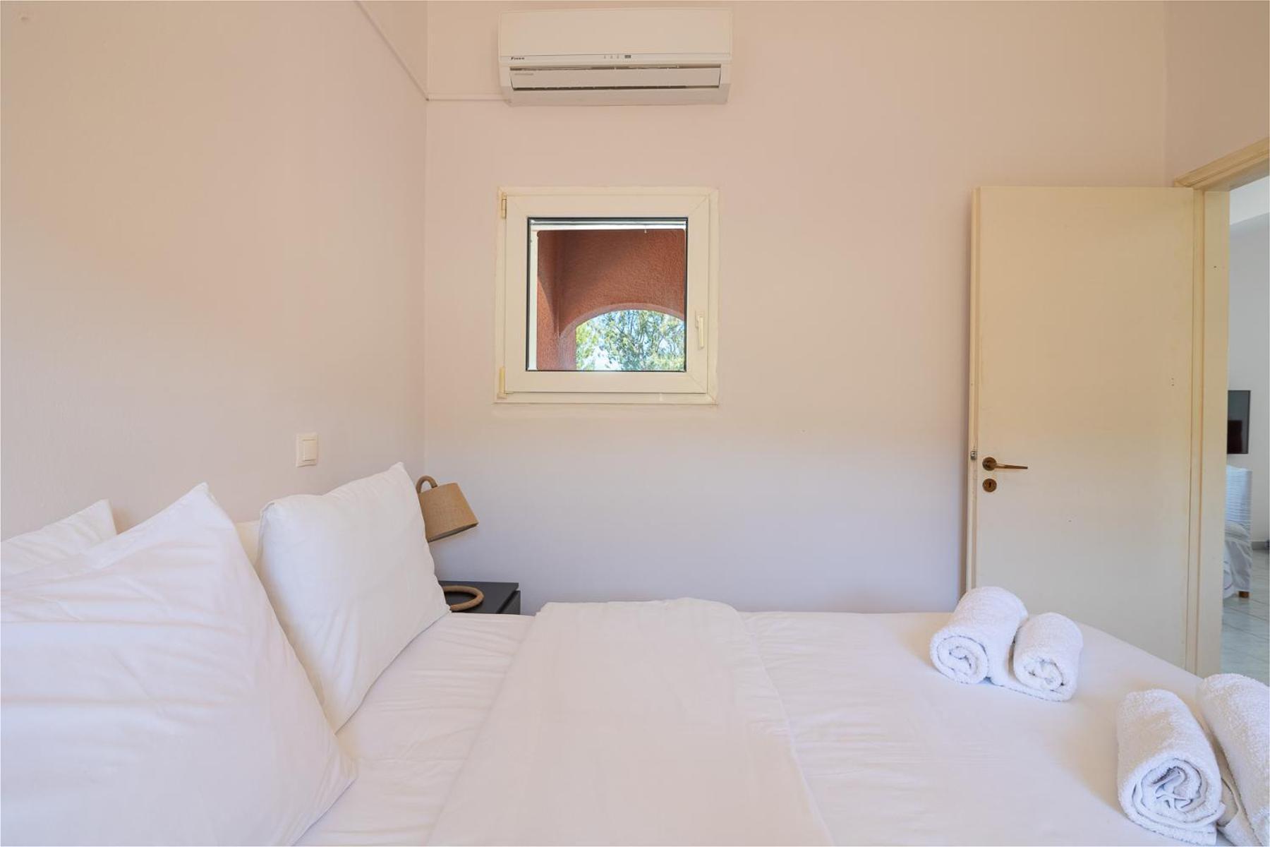 Ostria Villa Lixouri